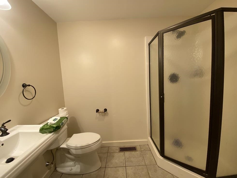 309 Bradford Rd, Newport, NH 03773
