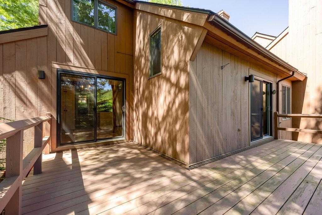 820 Covered Bridge Ln, Grantham, NH 03753
