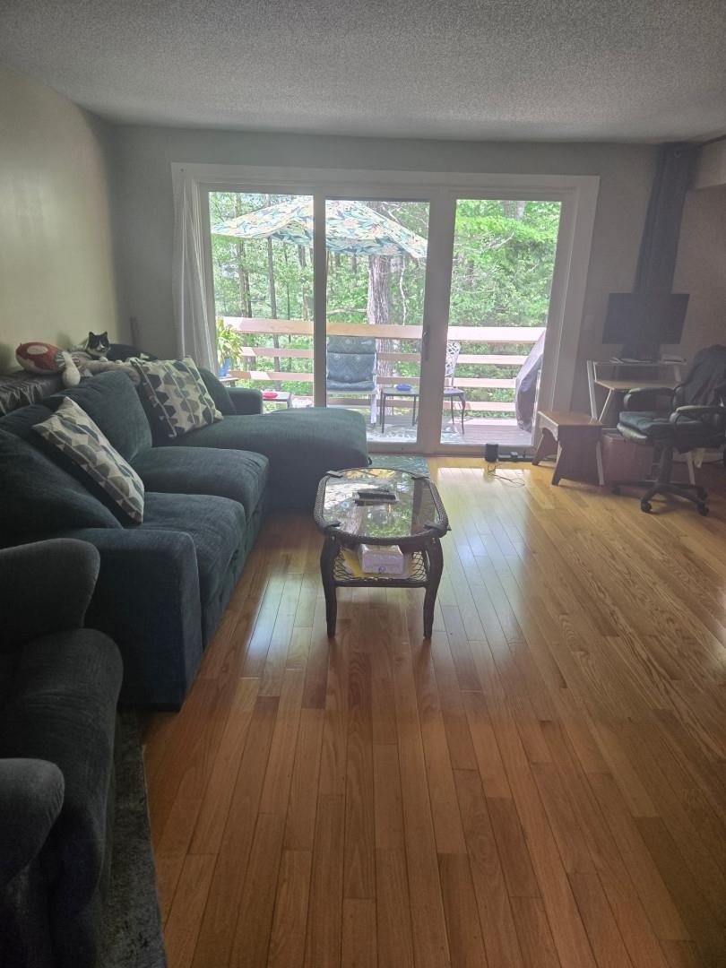 15 Quarry Cir, Milford, NH 03055