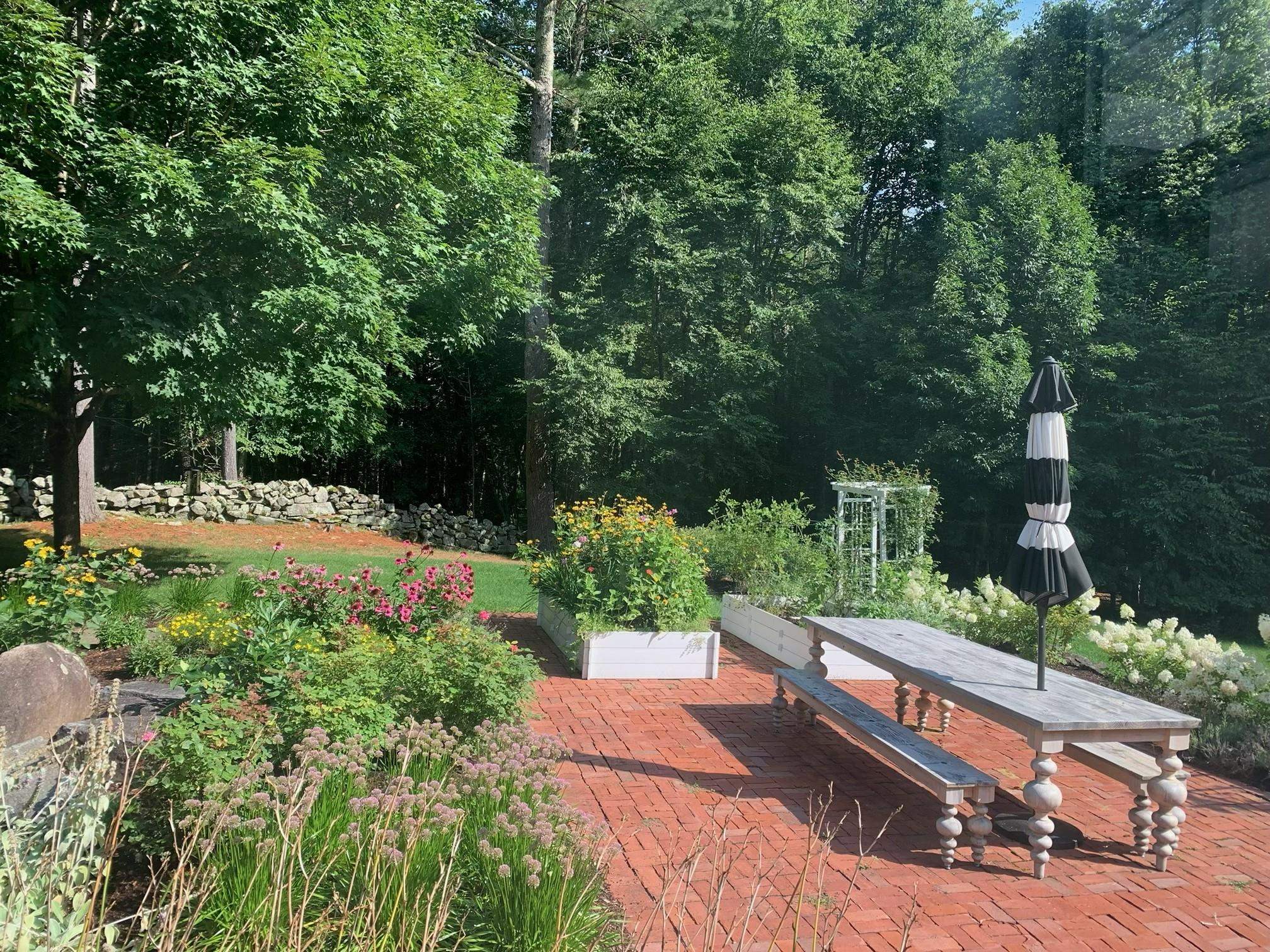 402 Bay Rd, Durham, NH 03824