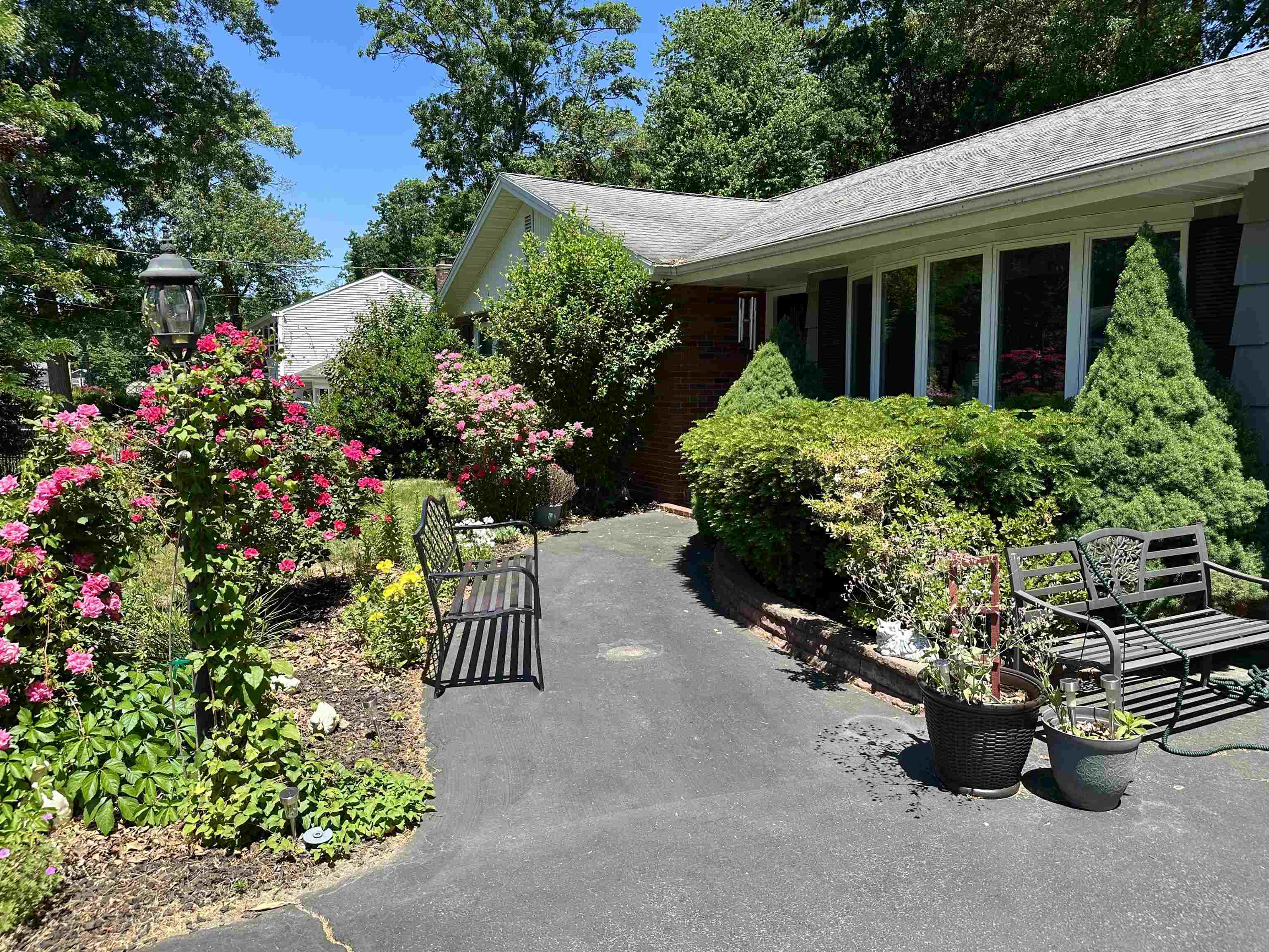 31 Marianna Rd, Salem, NH 03079