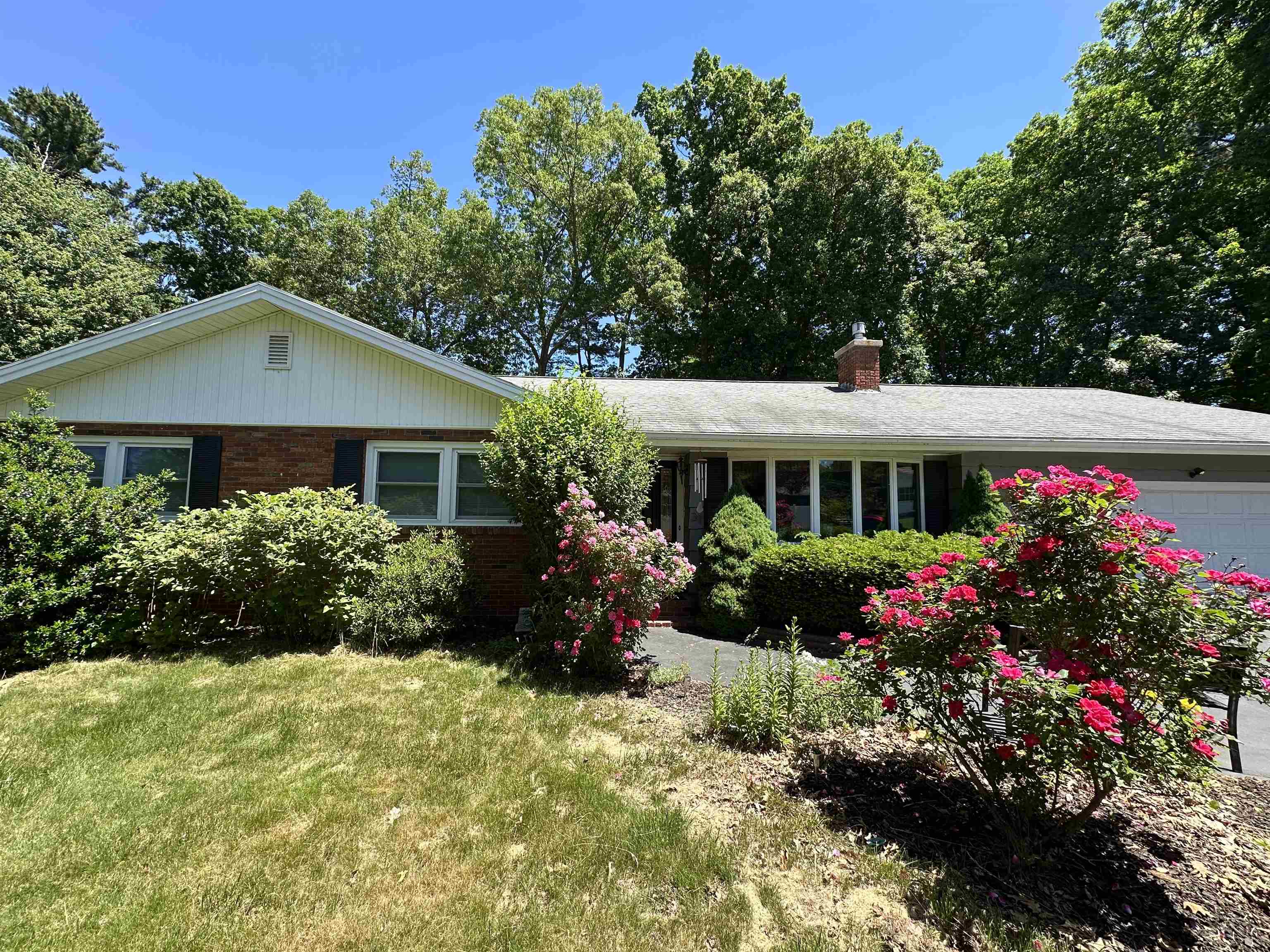 31 Marianna Rd, Salem, NH 03079
