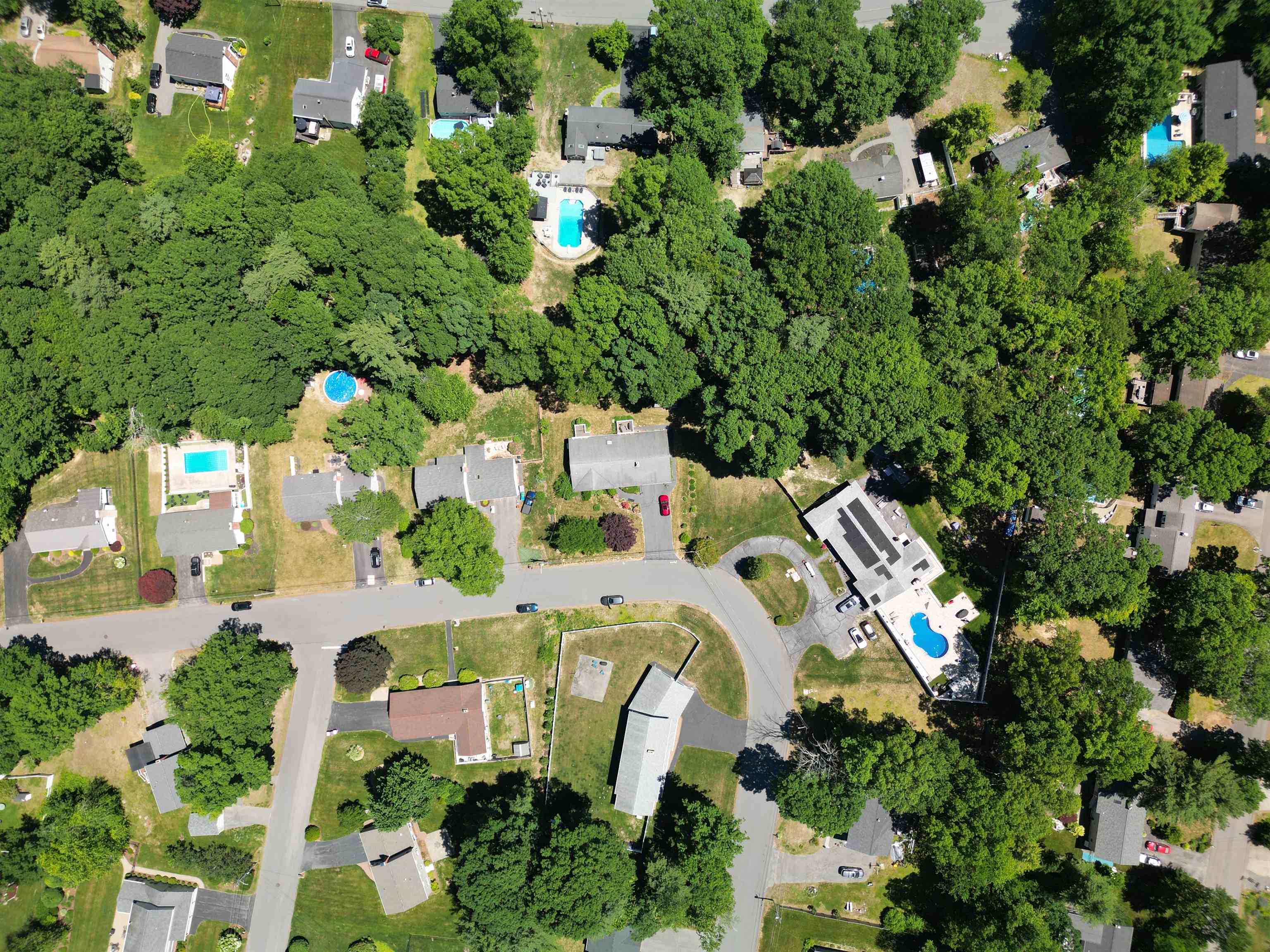 31 Marianna Rd, Salem, NH 03079