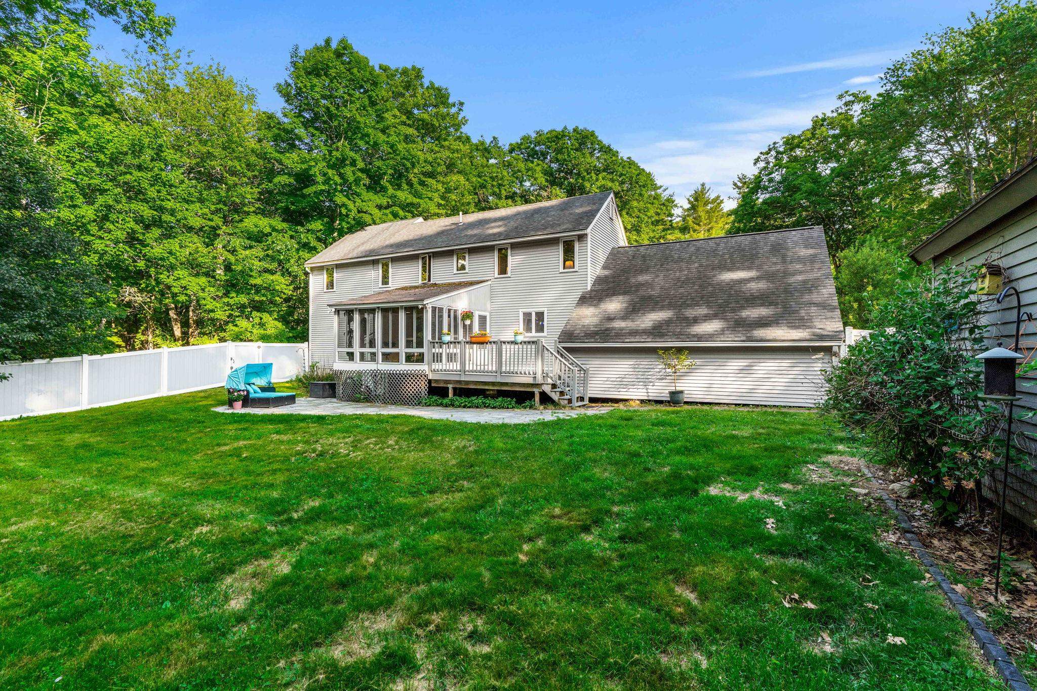 301 N Amherst Rd, Bedford, NH 03110