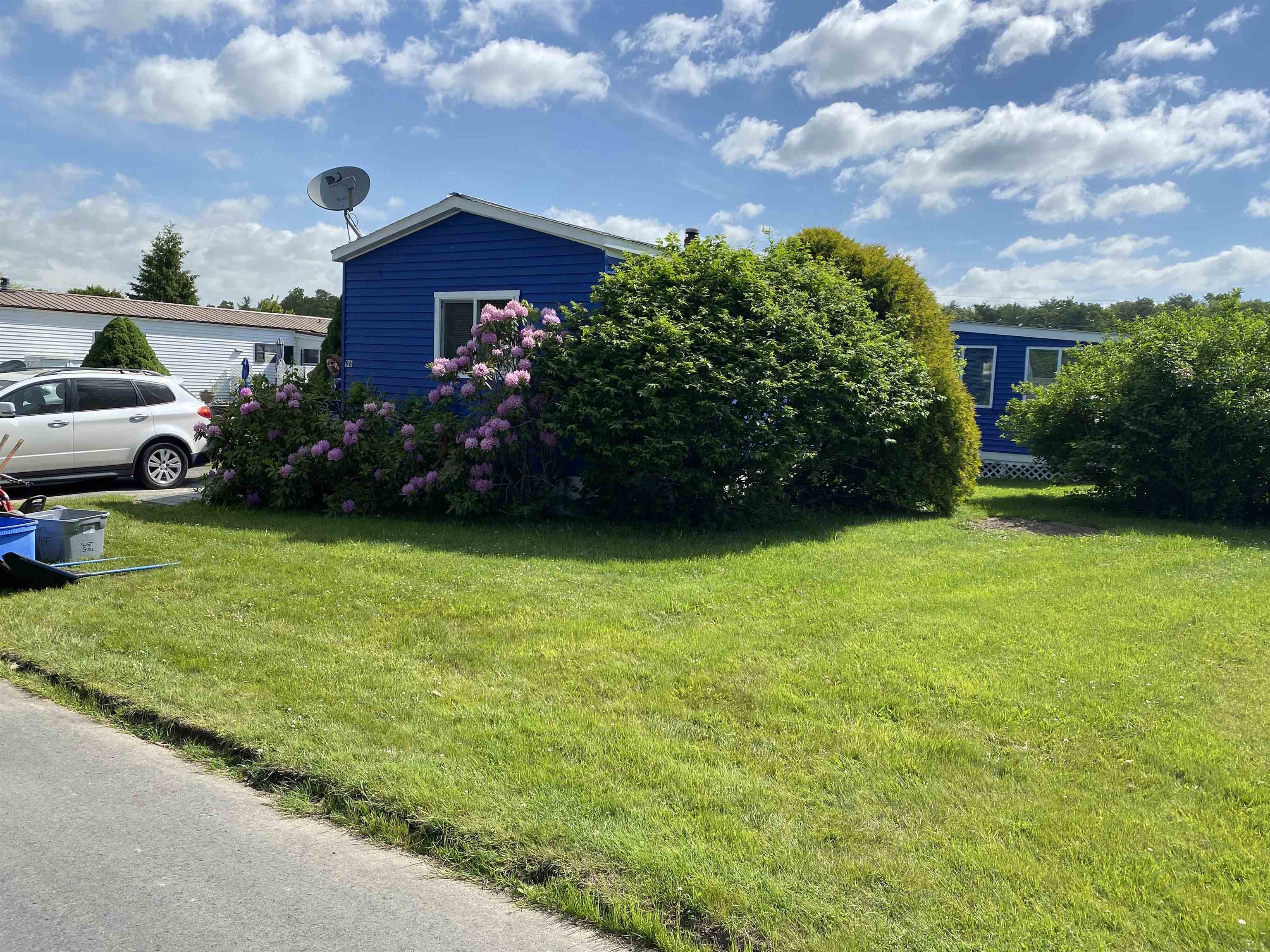 96 Whippoorwill St, Seabrook, NH 03874