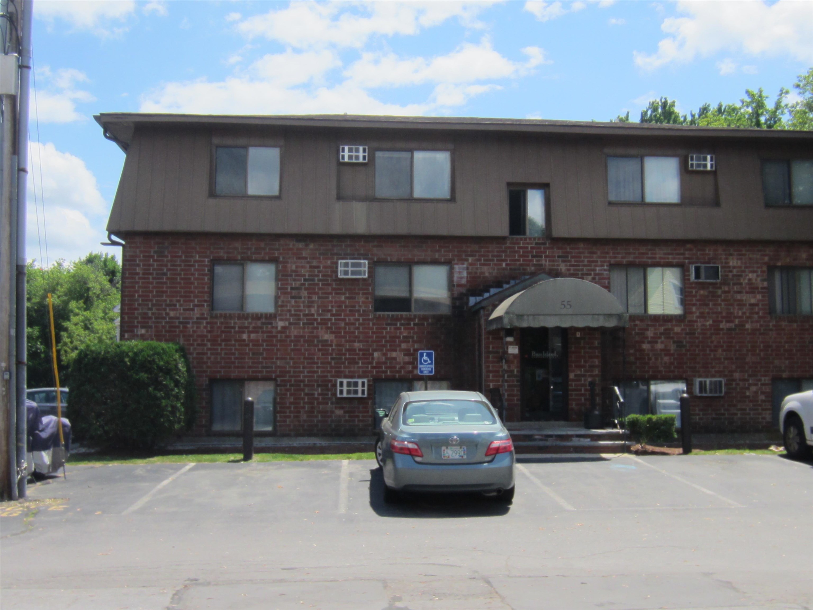 55 Log St #2-C, Manchester, NH 03102