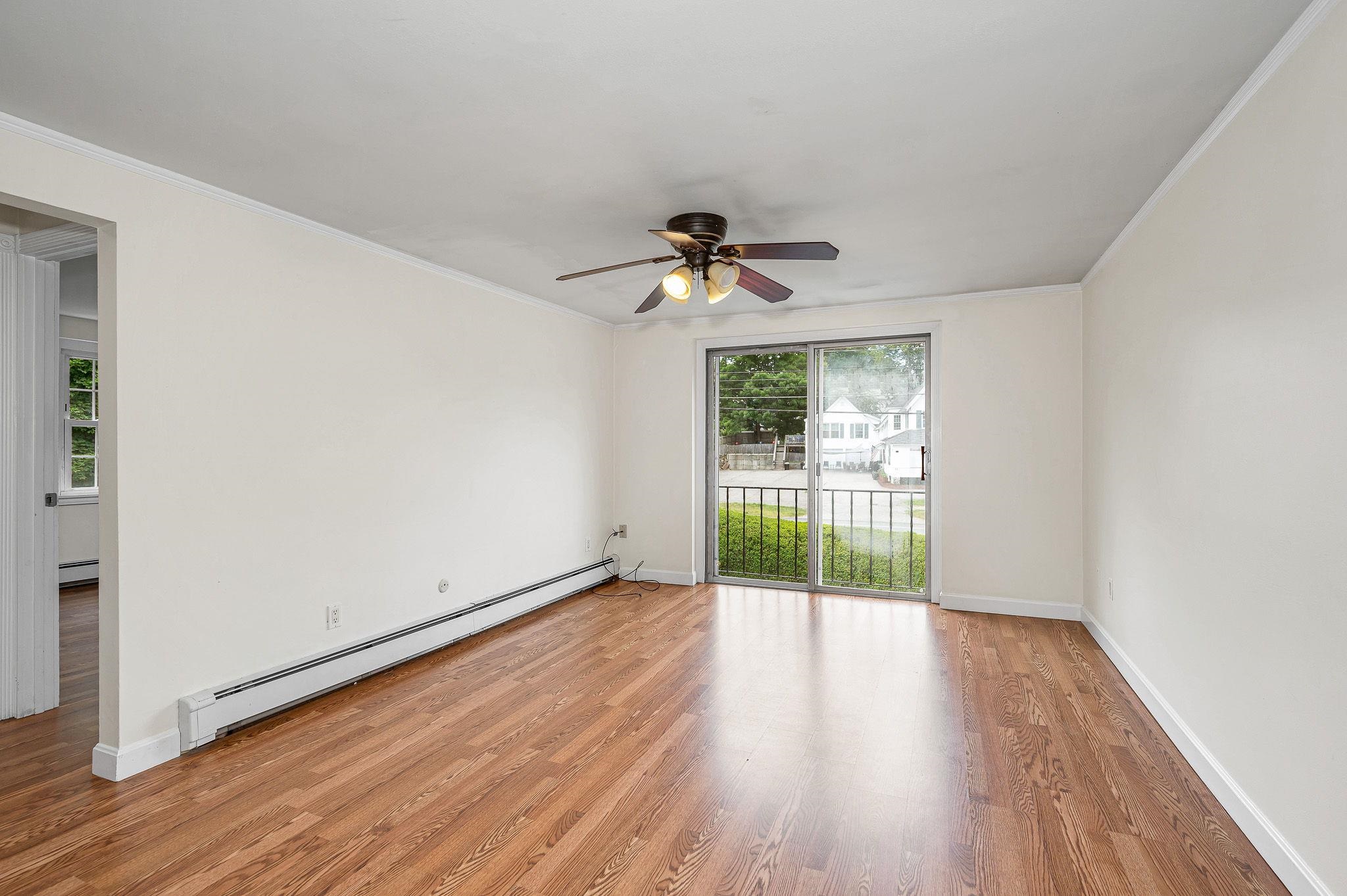 95 East Broadway St #10, Derry, NH 03038