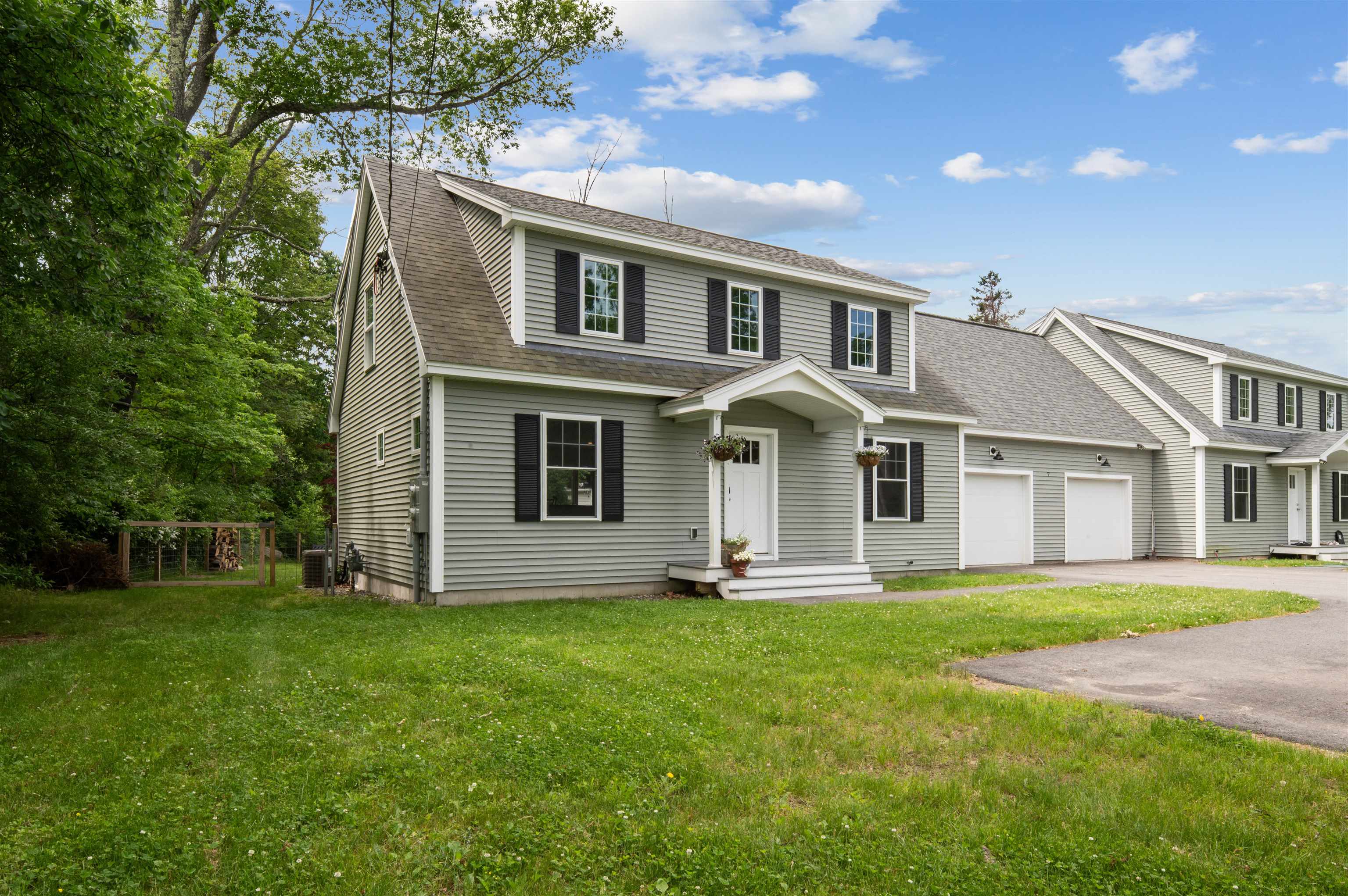 7 Hampton Rd #2, Exeter, NH 03833
