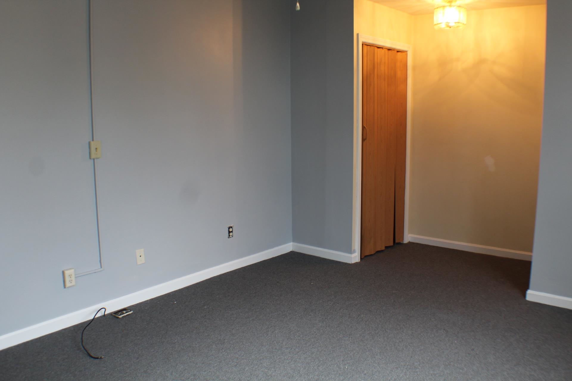 33 Kearsarge St, Manchester, NH 03102