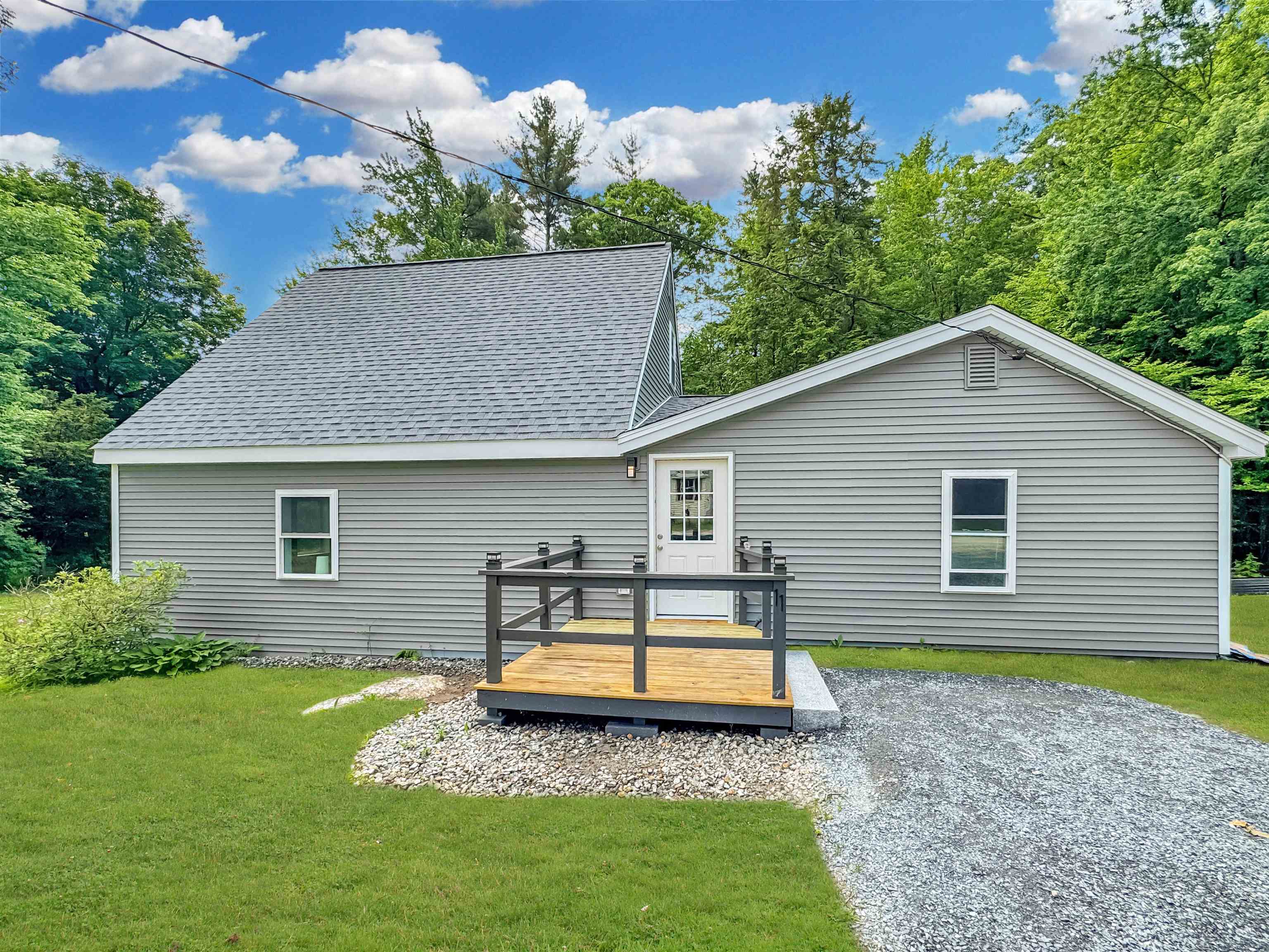 11 Saint Jean St, Jaffrey, NH 03452