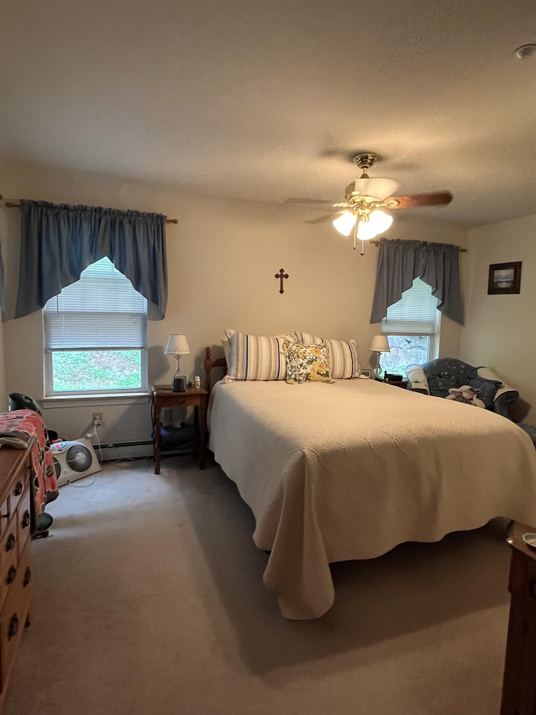 1st floor bedroom 25547677