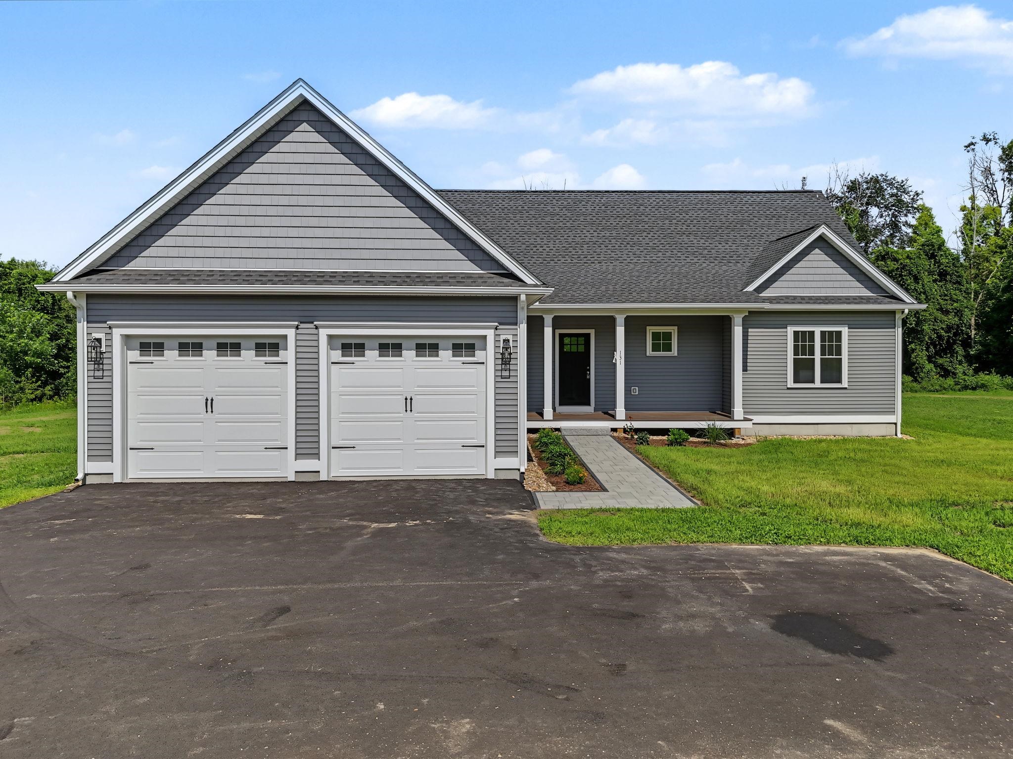 131 Merrimack St, Hooksett, NH 03106