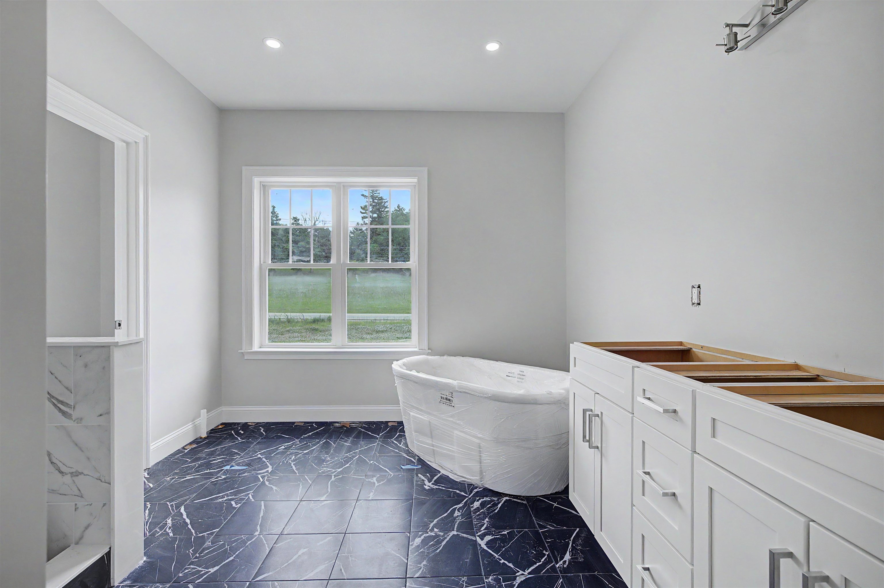 131 Merrimack St, Hooksett, NH 03106