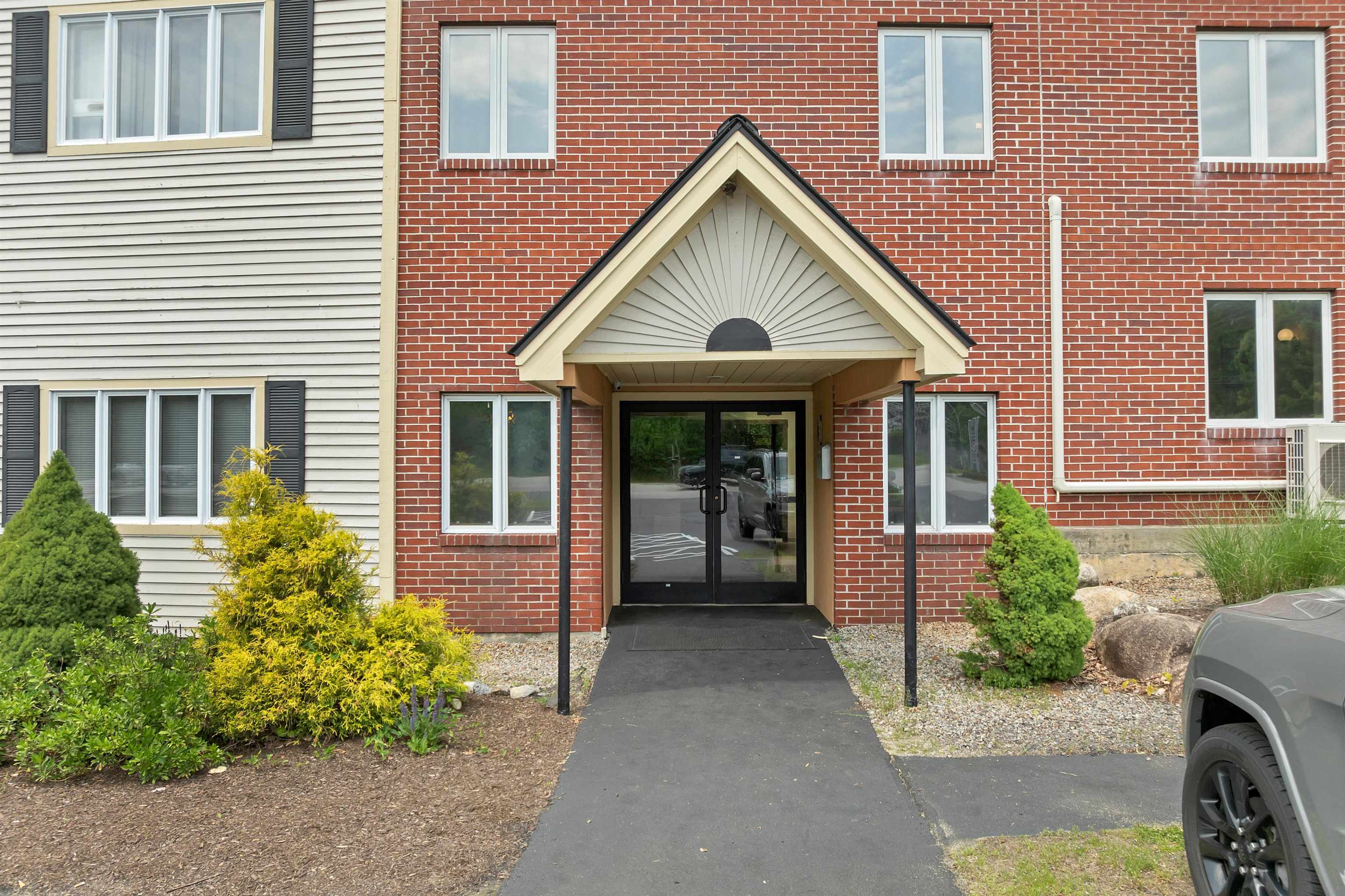 227 Main St #328, Lincoln, NH 03251