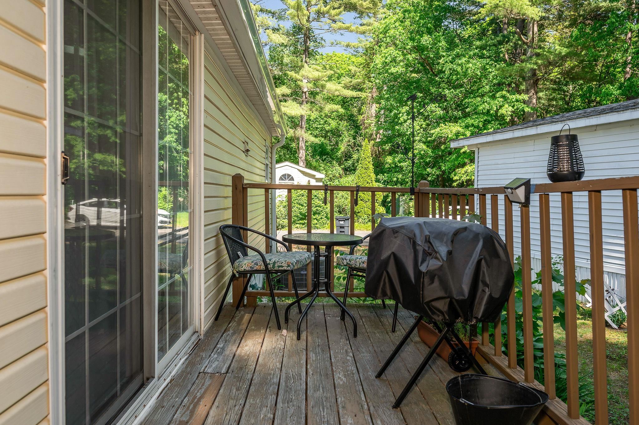 3 Robyn Ct, Litchfield, NH 03052
