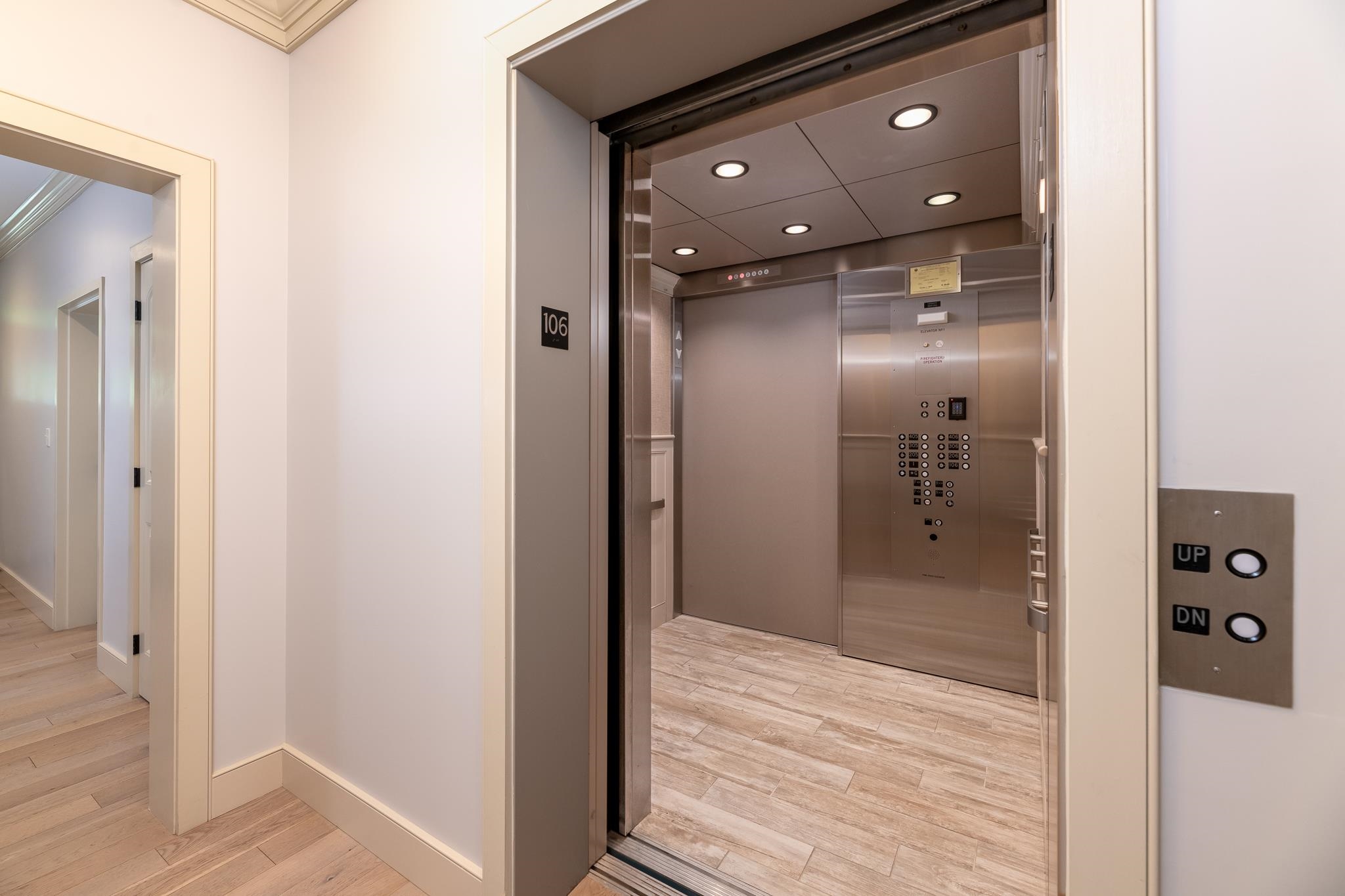 Elevator direct entry into unit