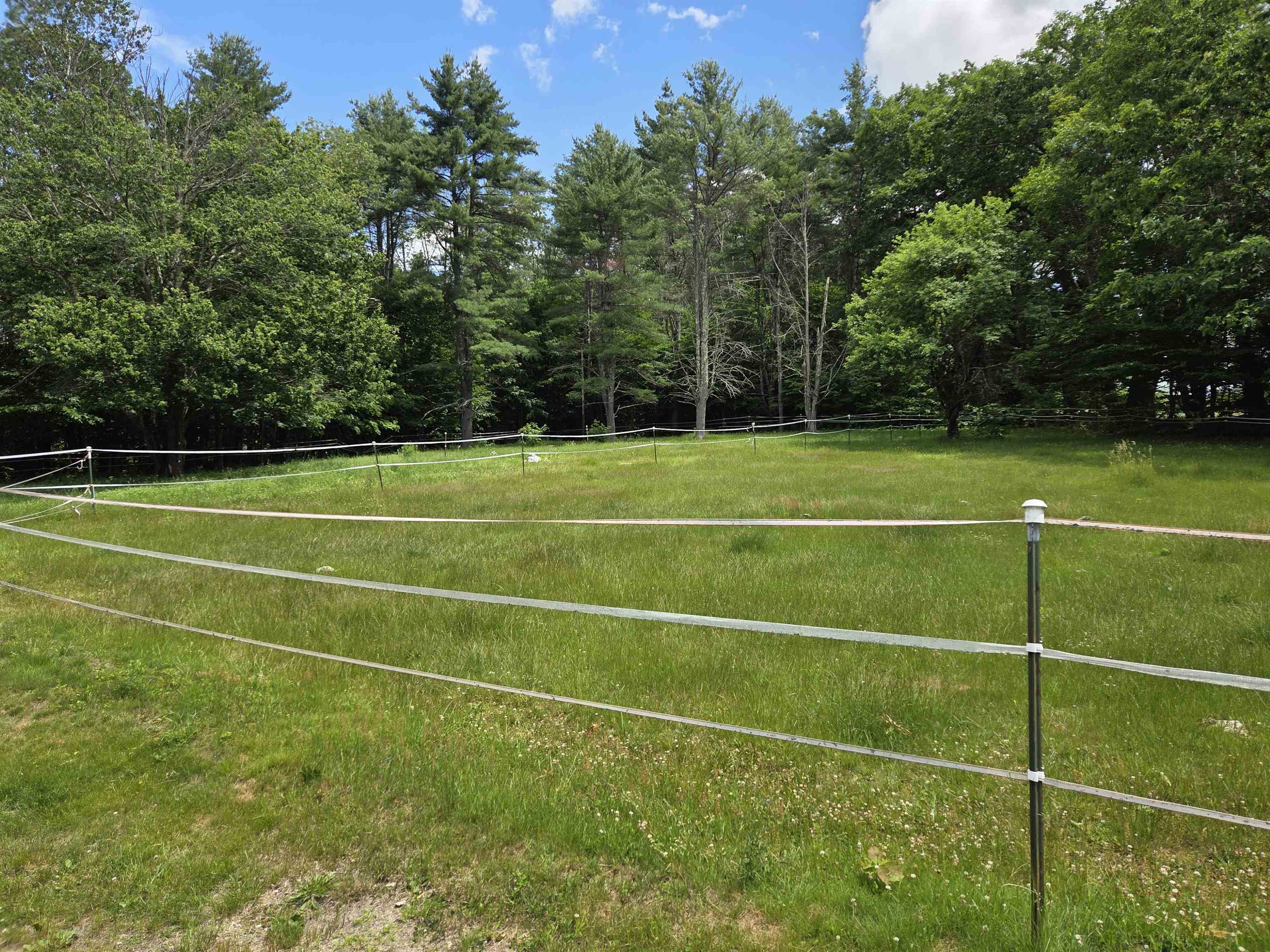 310 Cross Hill Rd, Wilmot, NH 03287