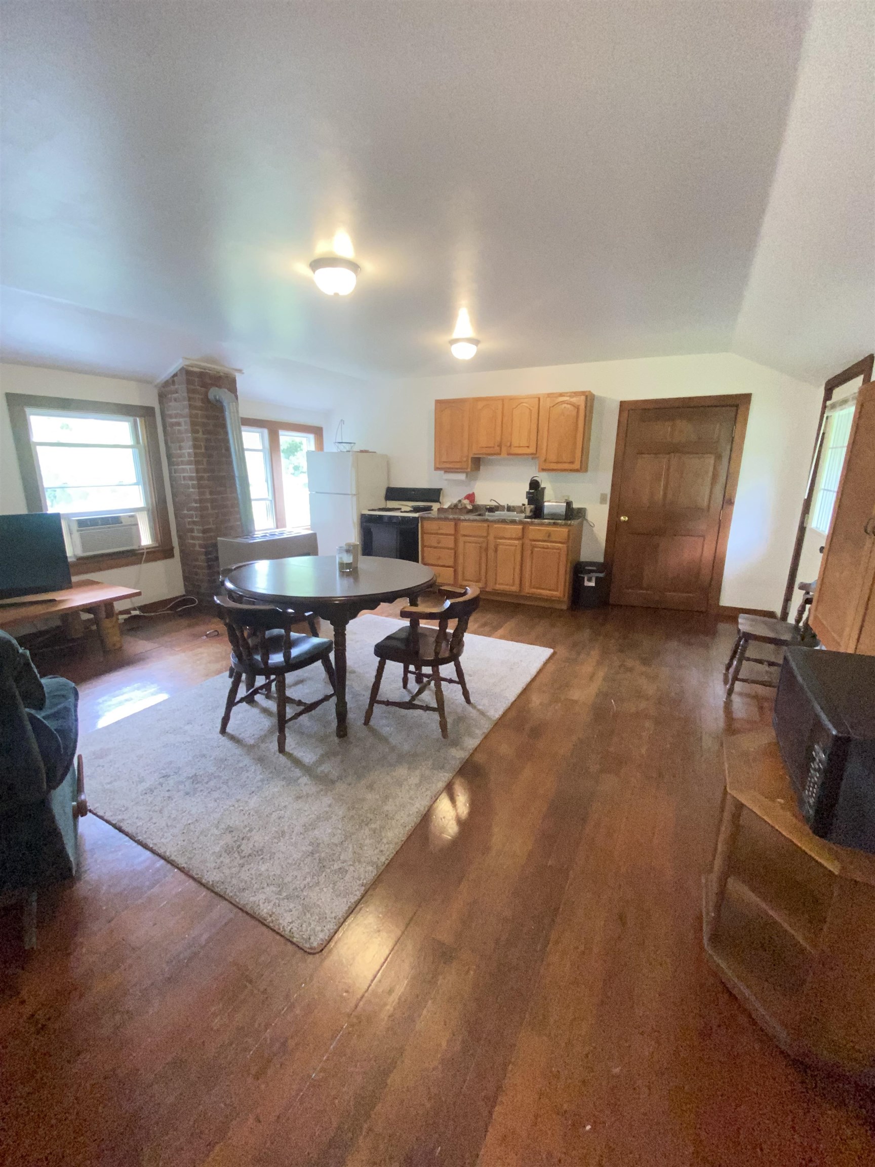 3 living / dining