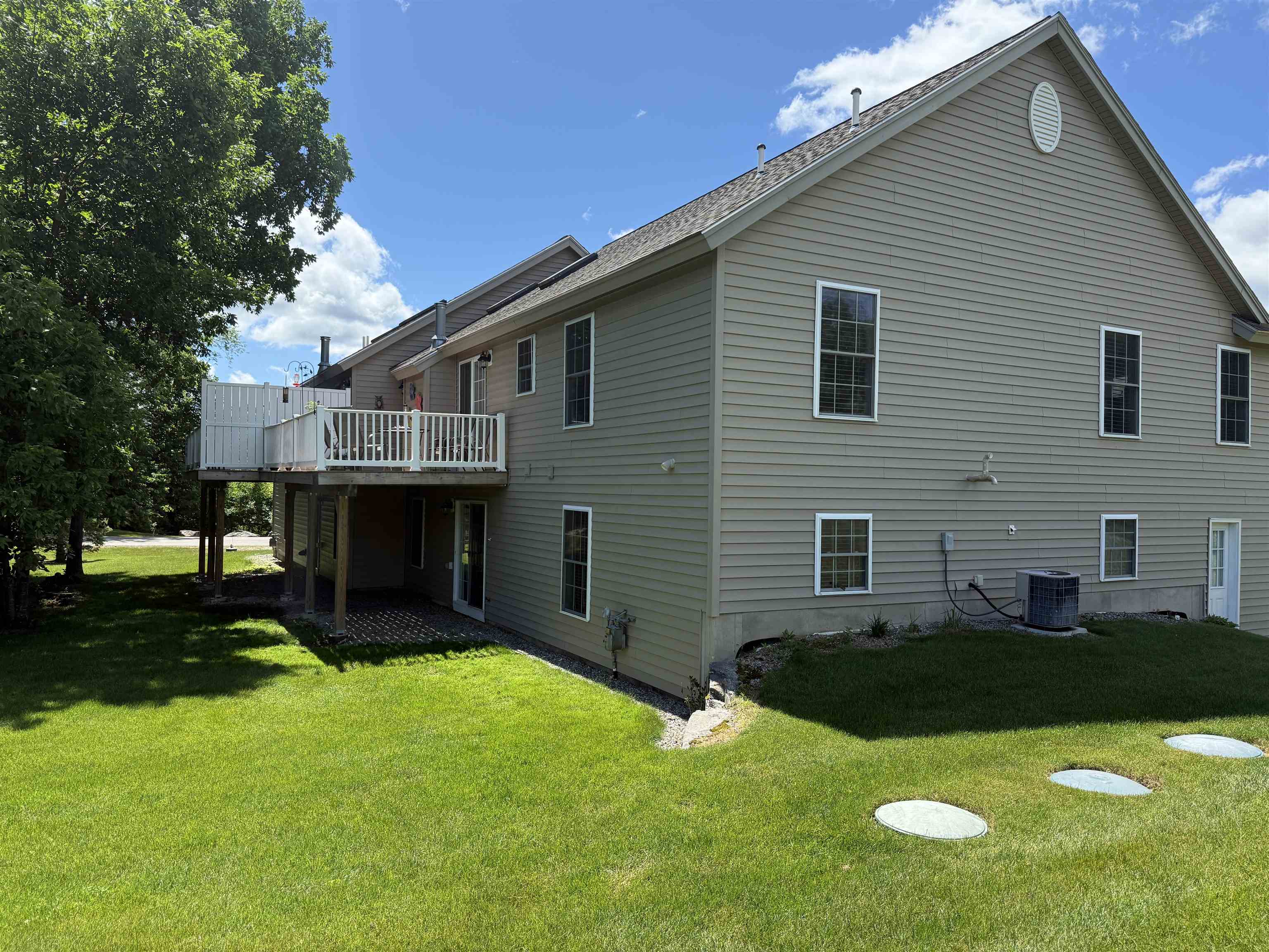 7 Maplevale Rd, East Kingston, NH 03827