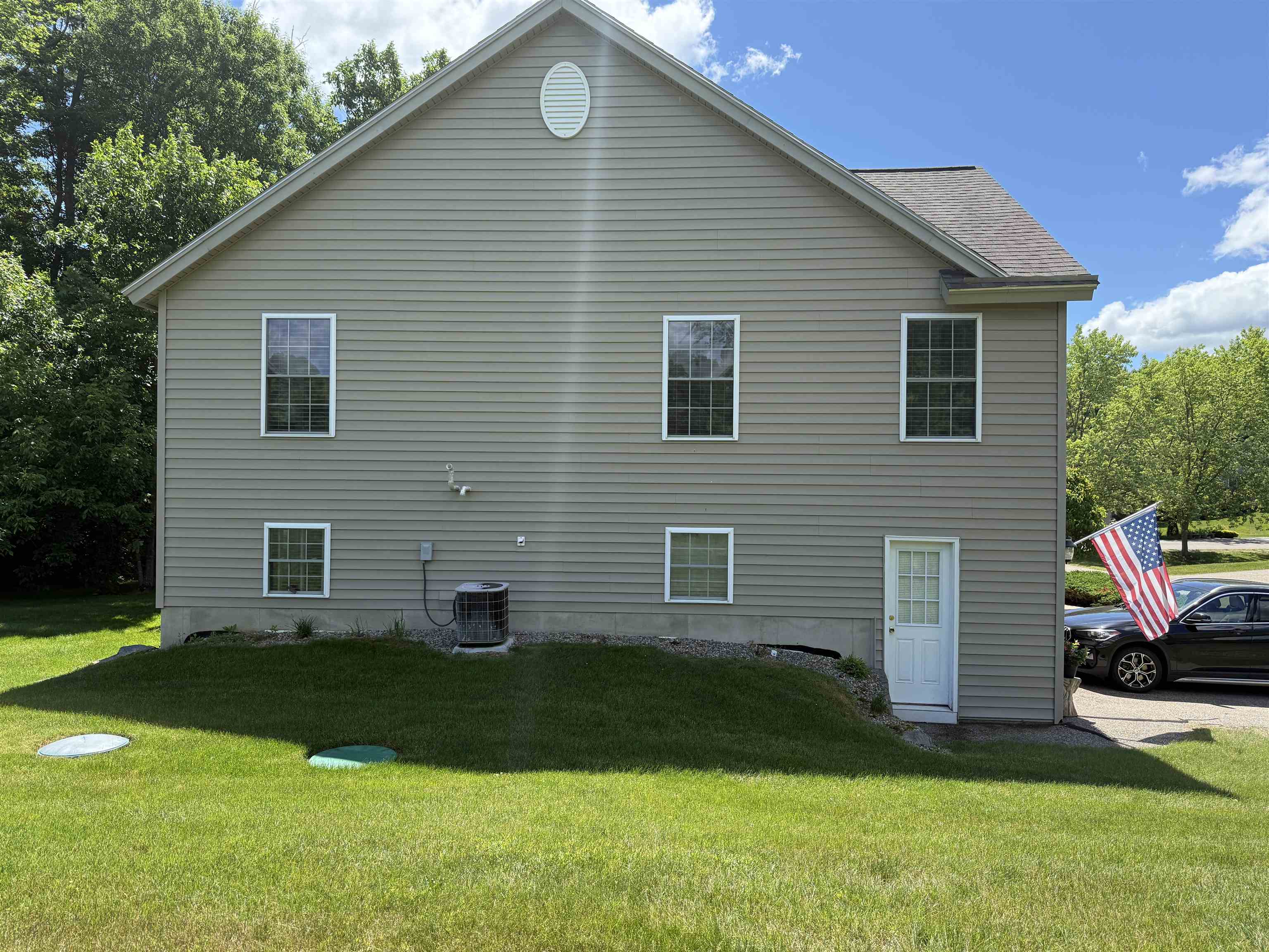 7 Maplevale Rd, East Kingston, NH 03827