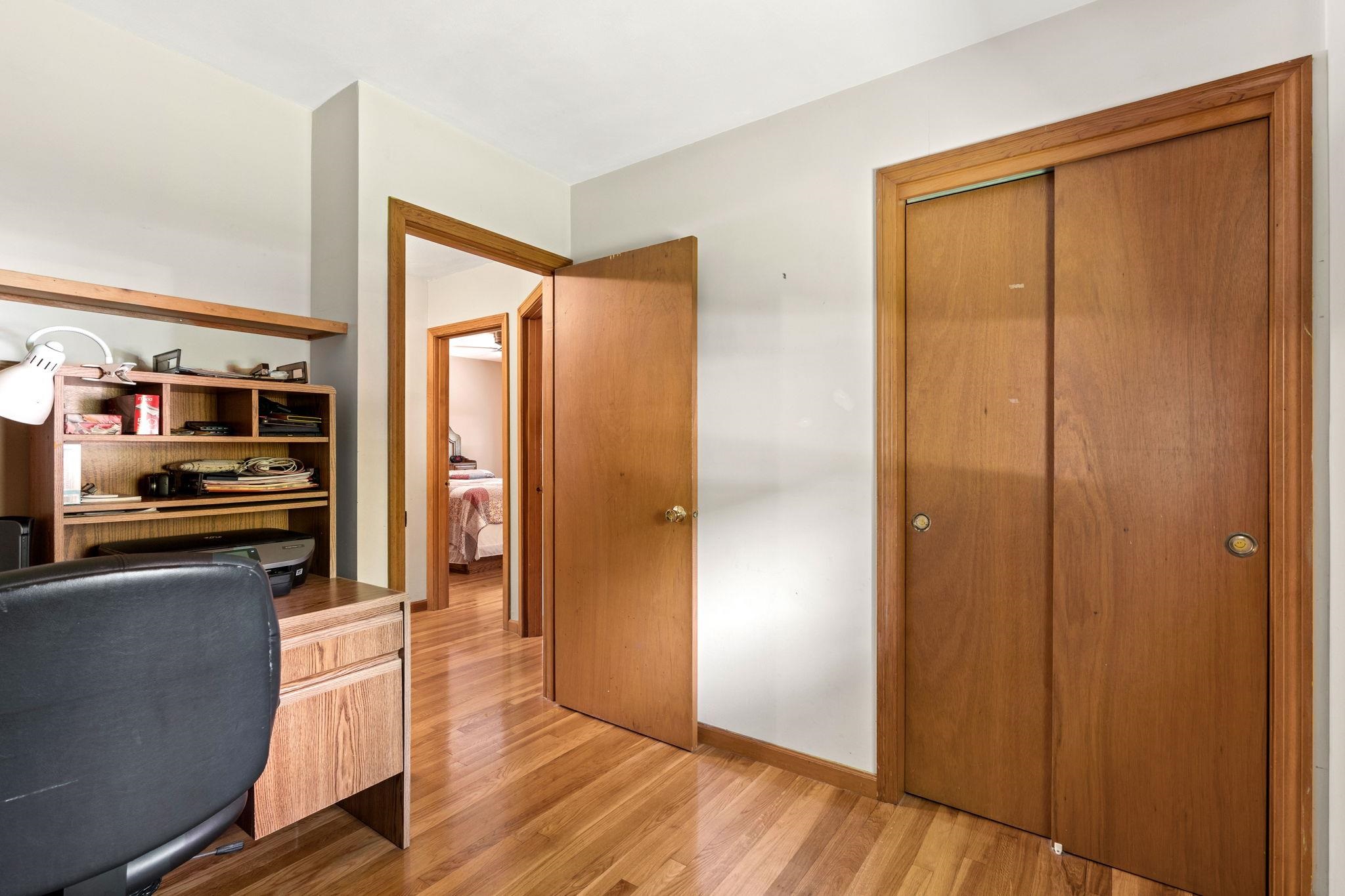 9 Quaker St, Newton, NH 03858