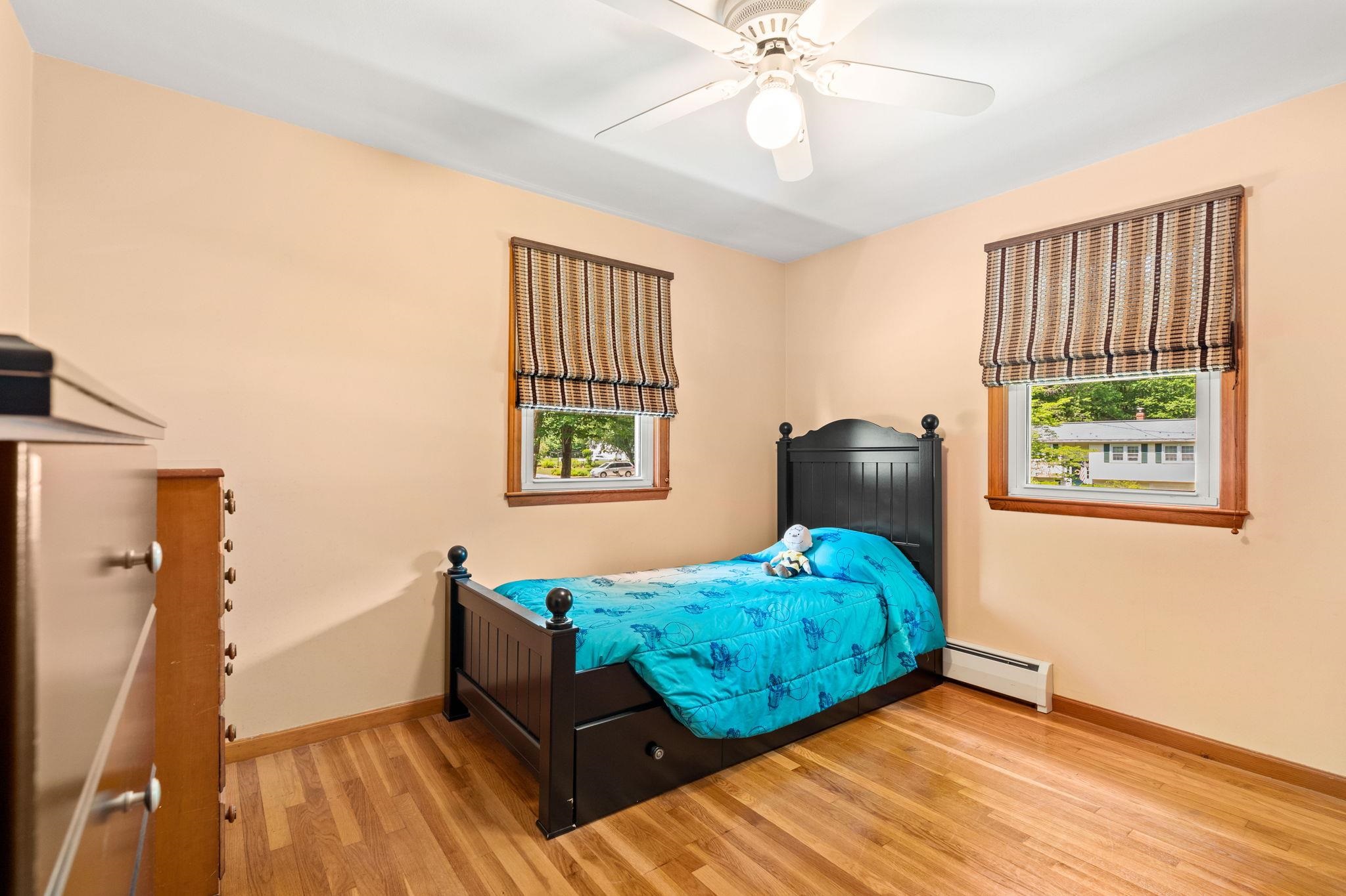 9 Quaker St, Newton, NH 03858