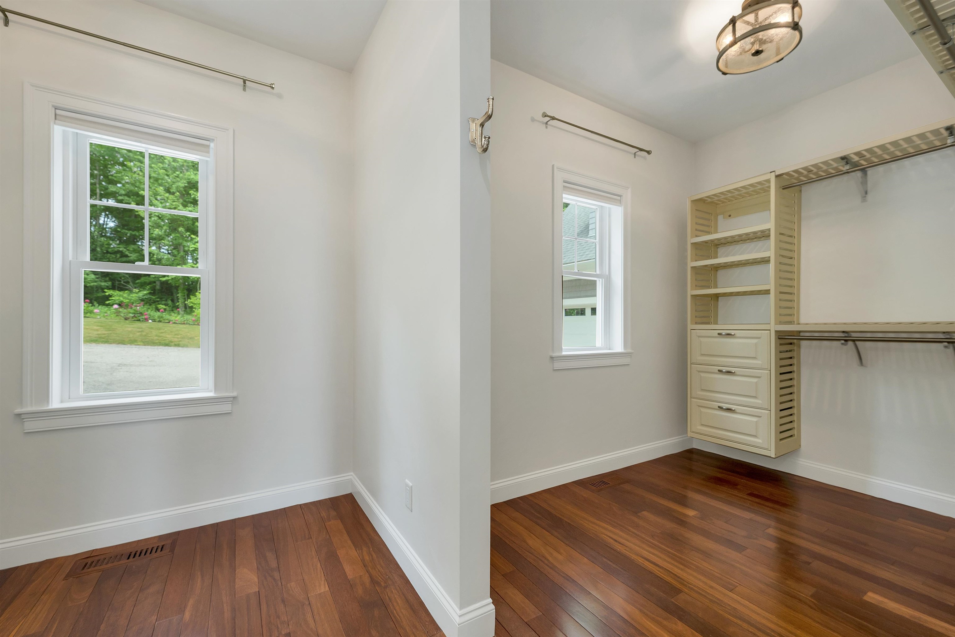 298a Dover Point Rd, Dover, NH 03820