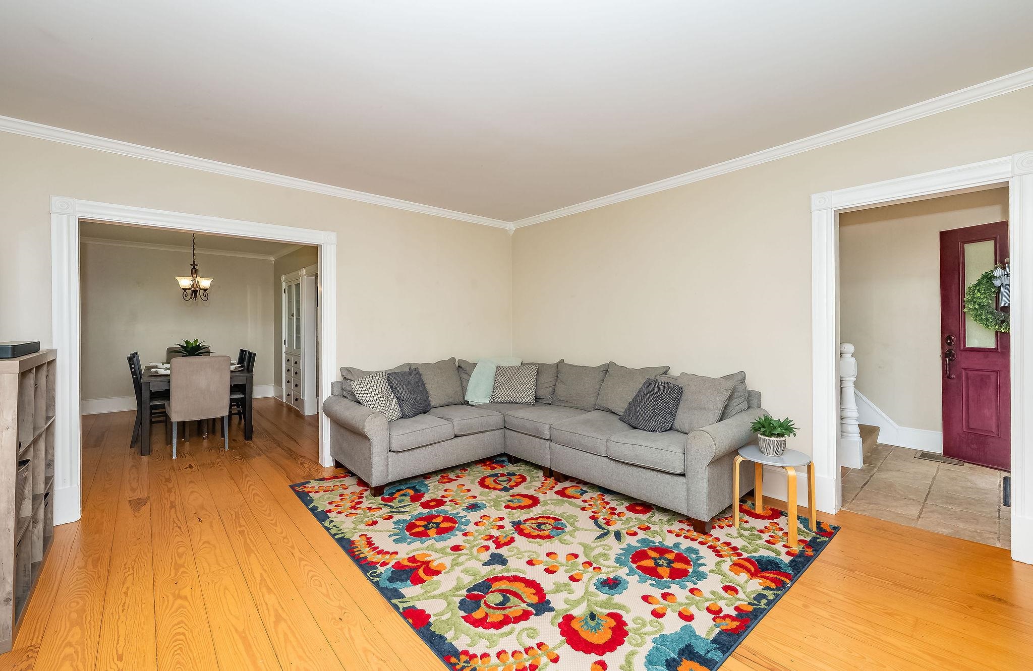 8 Prospect St, Rochester, NH 03867