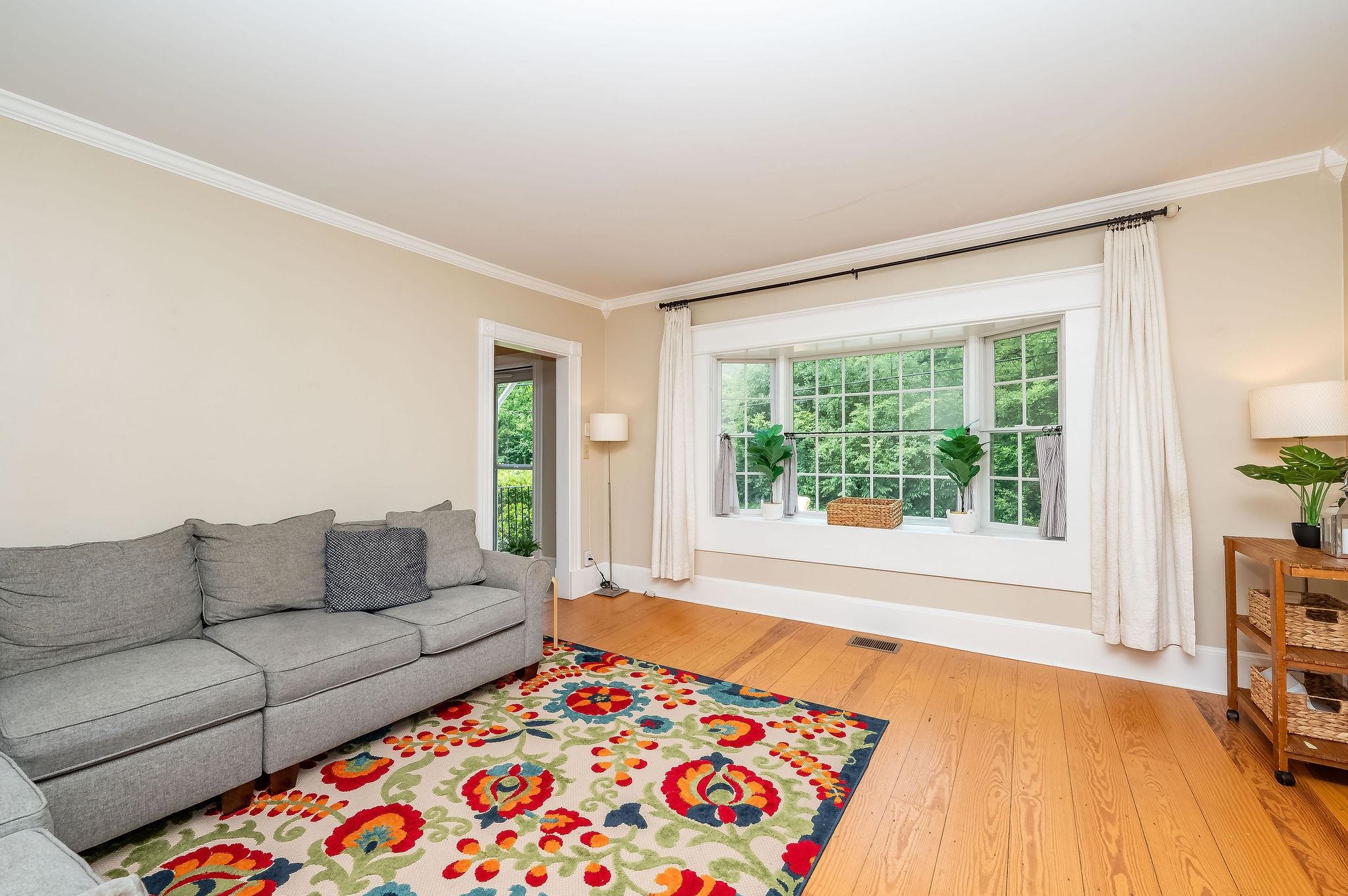 8 Prospect St, Rochester, NH 03867