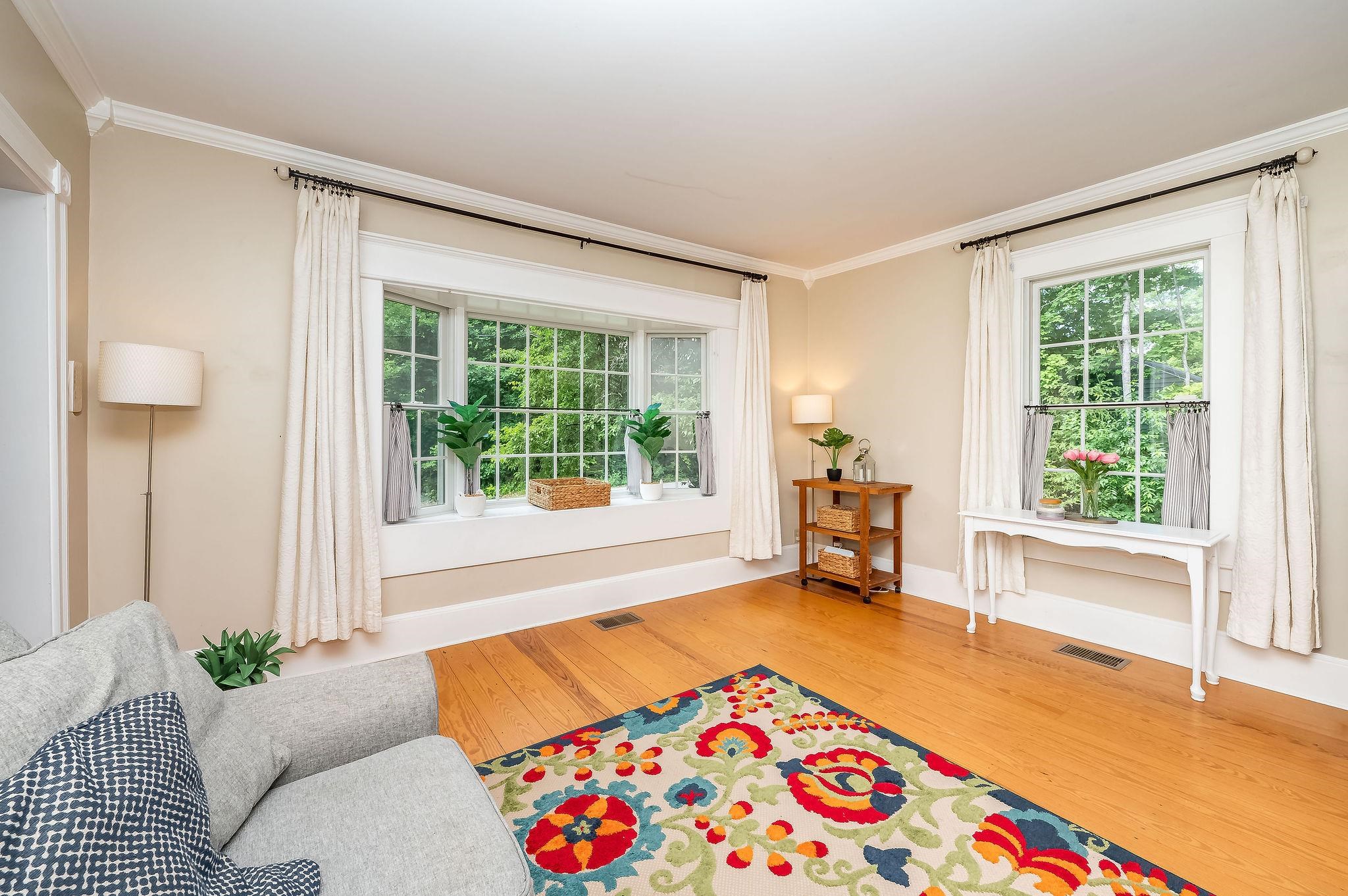 8 Prospect St, Rochester, NH 03867