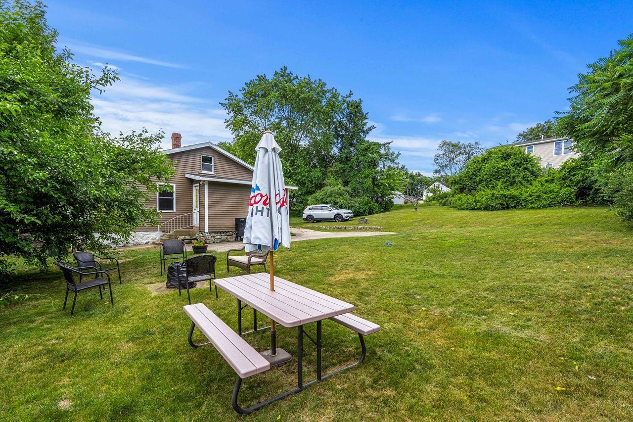 110 Robinson St, Manchester, NH 03104