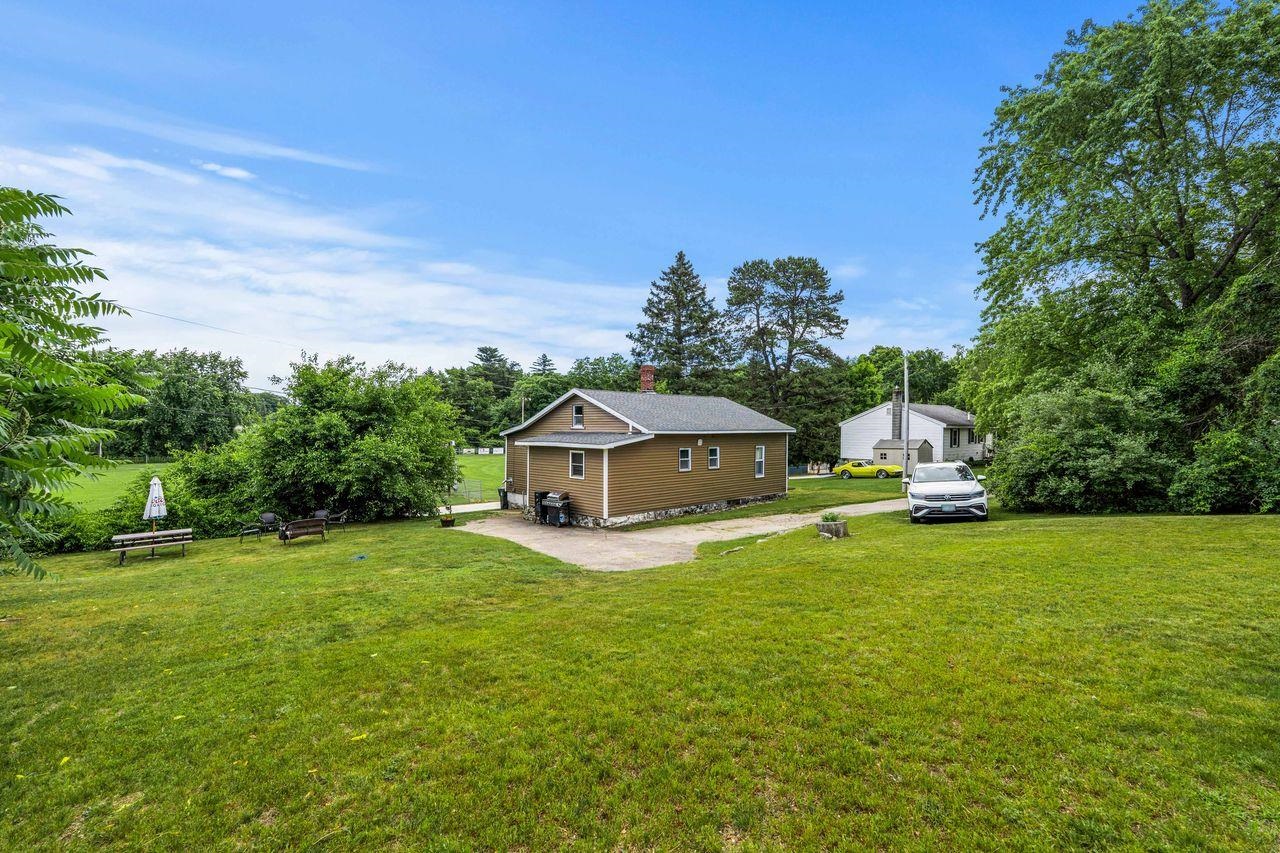 110 Robinson St, Manchester, NH 03104