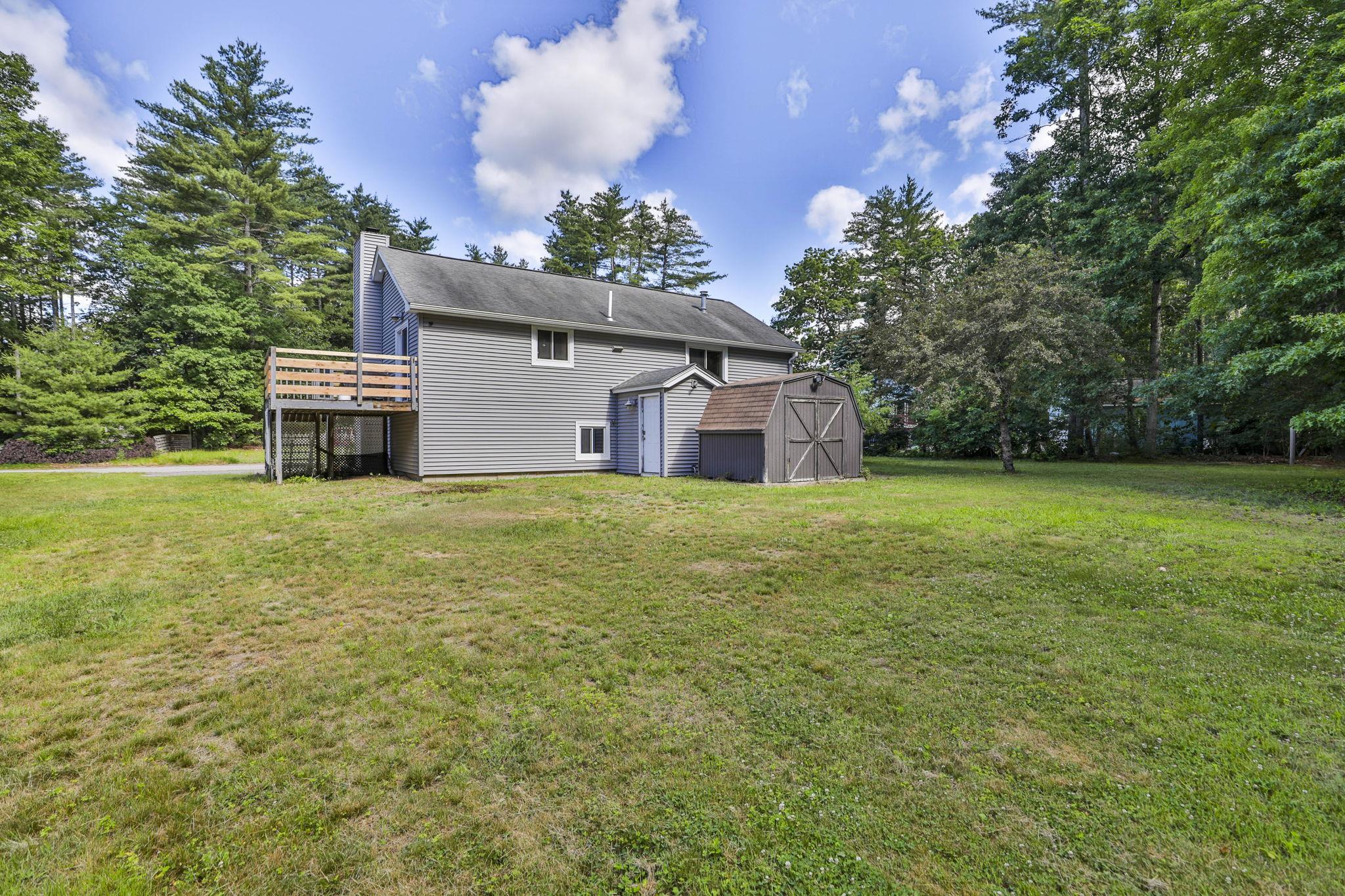 3 Friar Tuck Ct, Merrimack, NH 03054