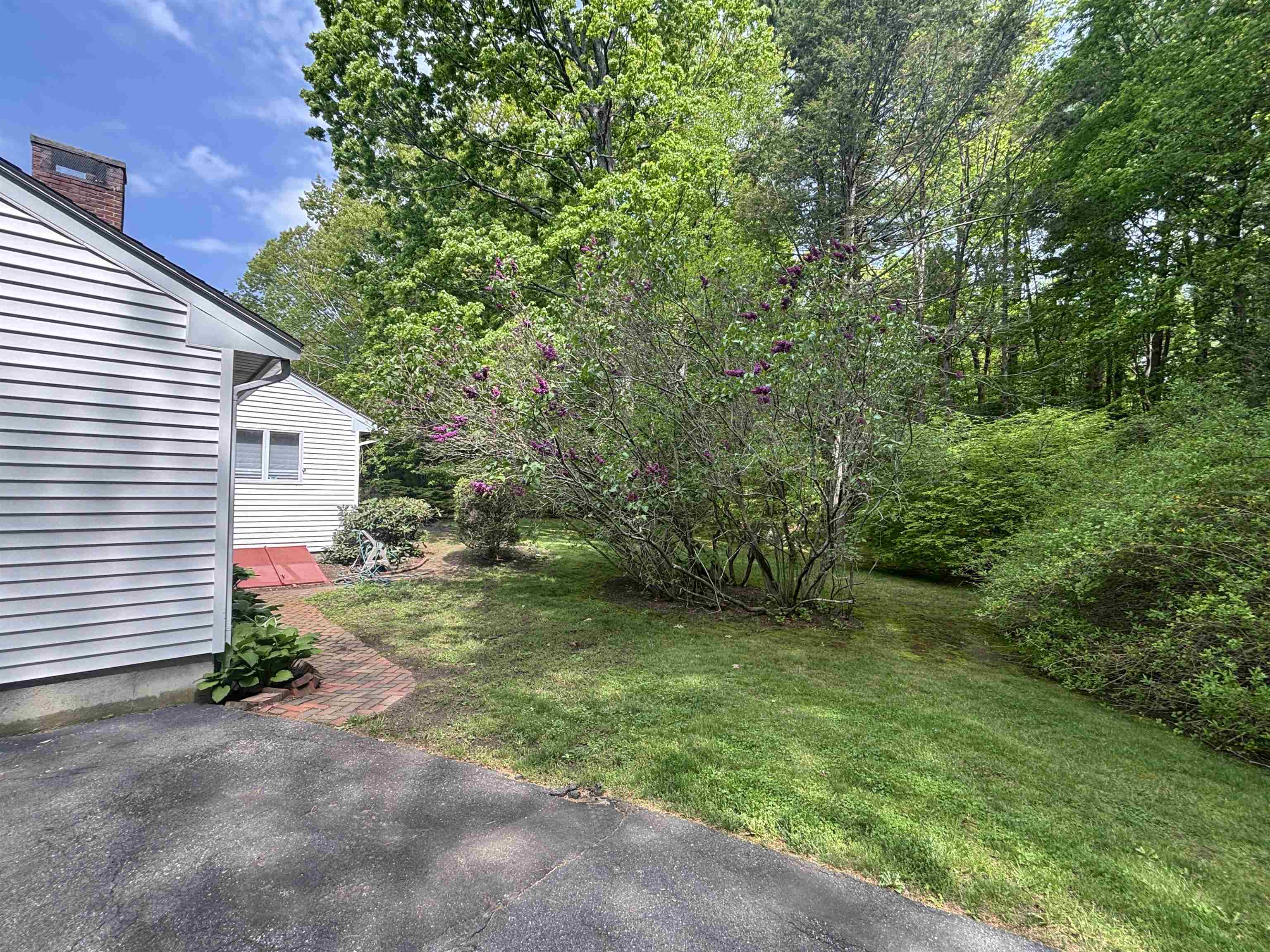 439 Exeter Rd, Hampton, NH 03842-1004