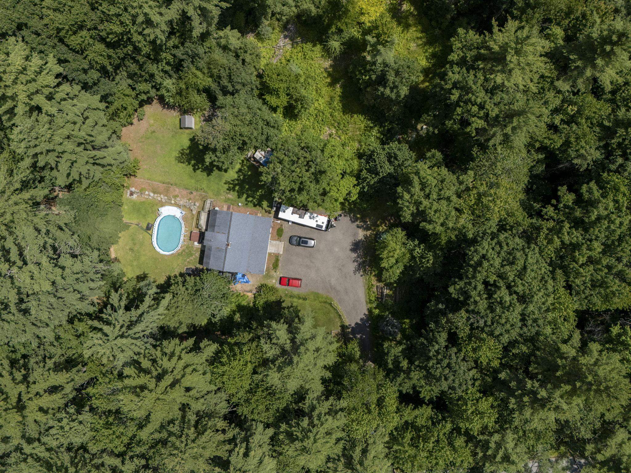 Photo 2 of Single family home for sale at 108 Old Bennington Rd, Greenfield, NH 03047 | MLS# 5095101 | Listing updated on 2026-09-20