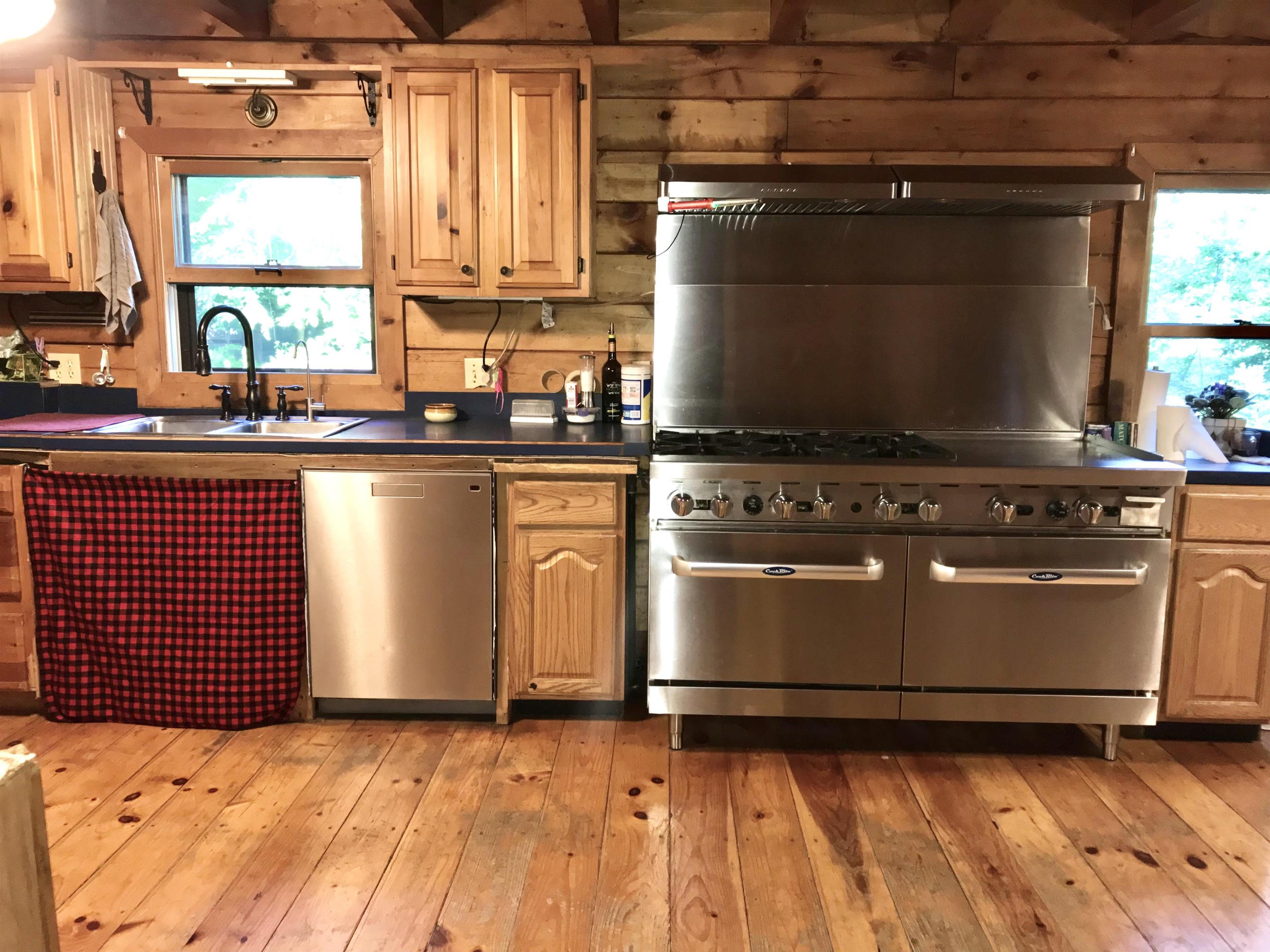 108 Old Bennington Rd, Greenfield, NH 03047