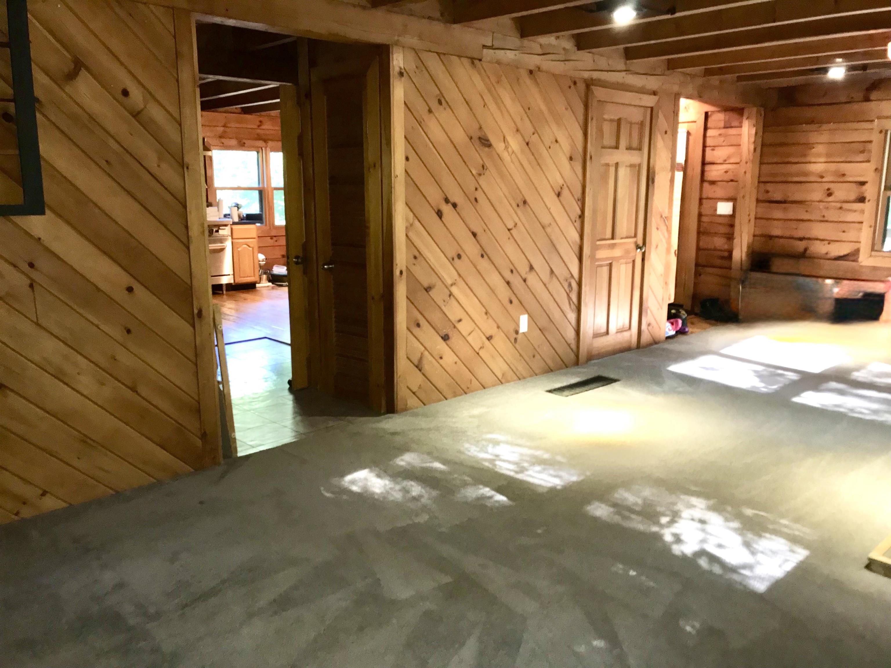 108 Old Bennington Rd, Greenfield, NH 03047