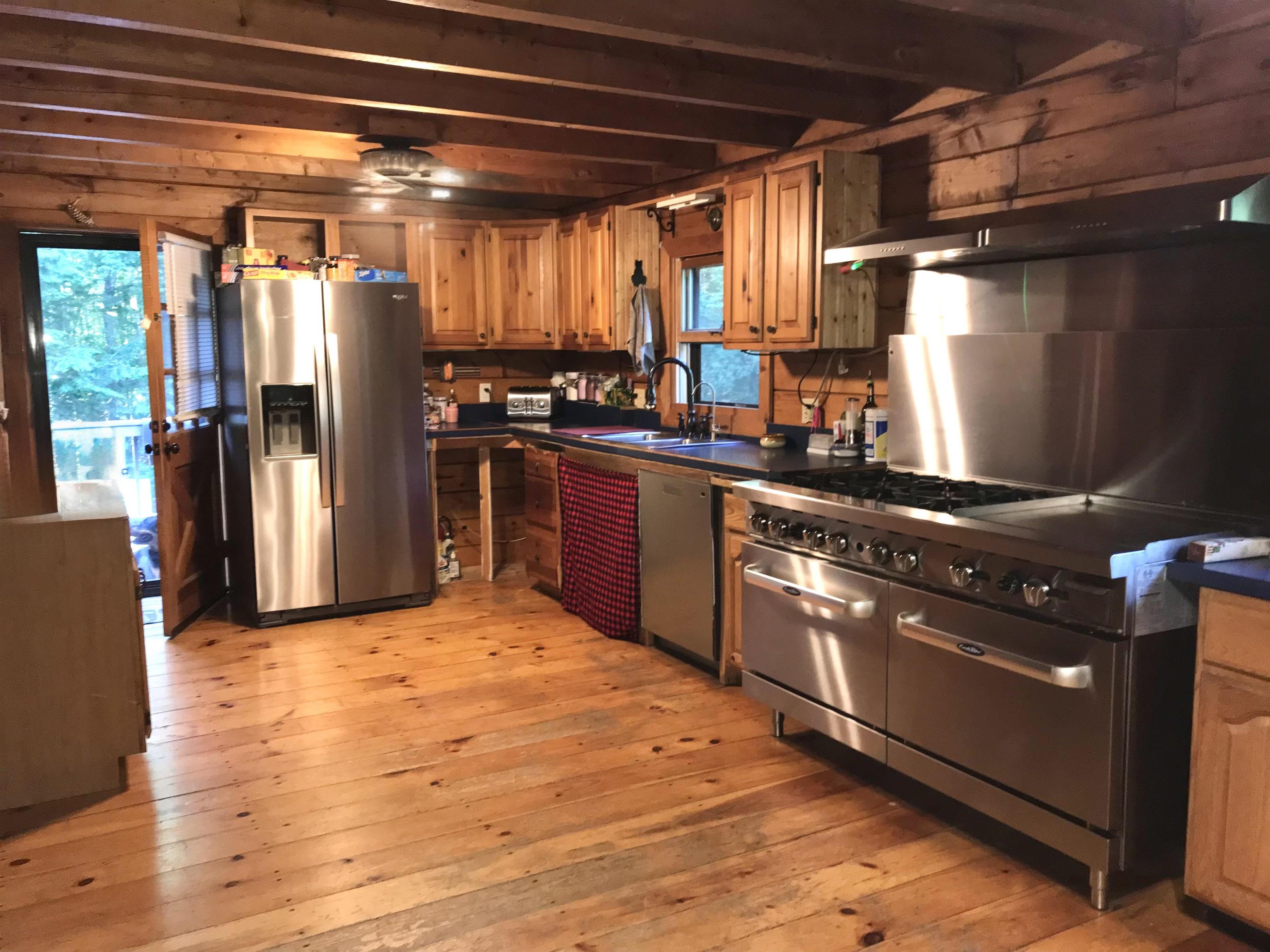 108 Old Bennington Rd, Greenfield, NH 03047