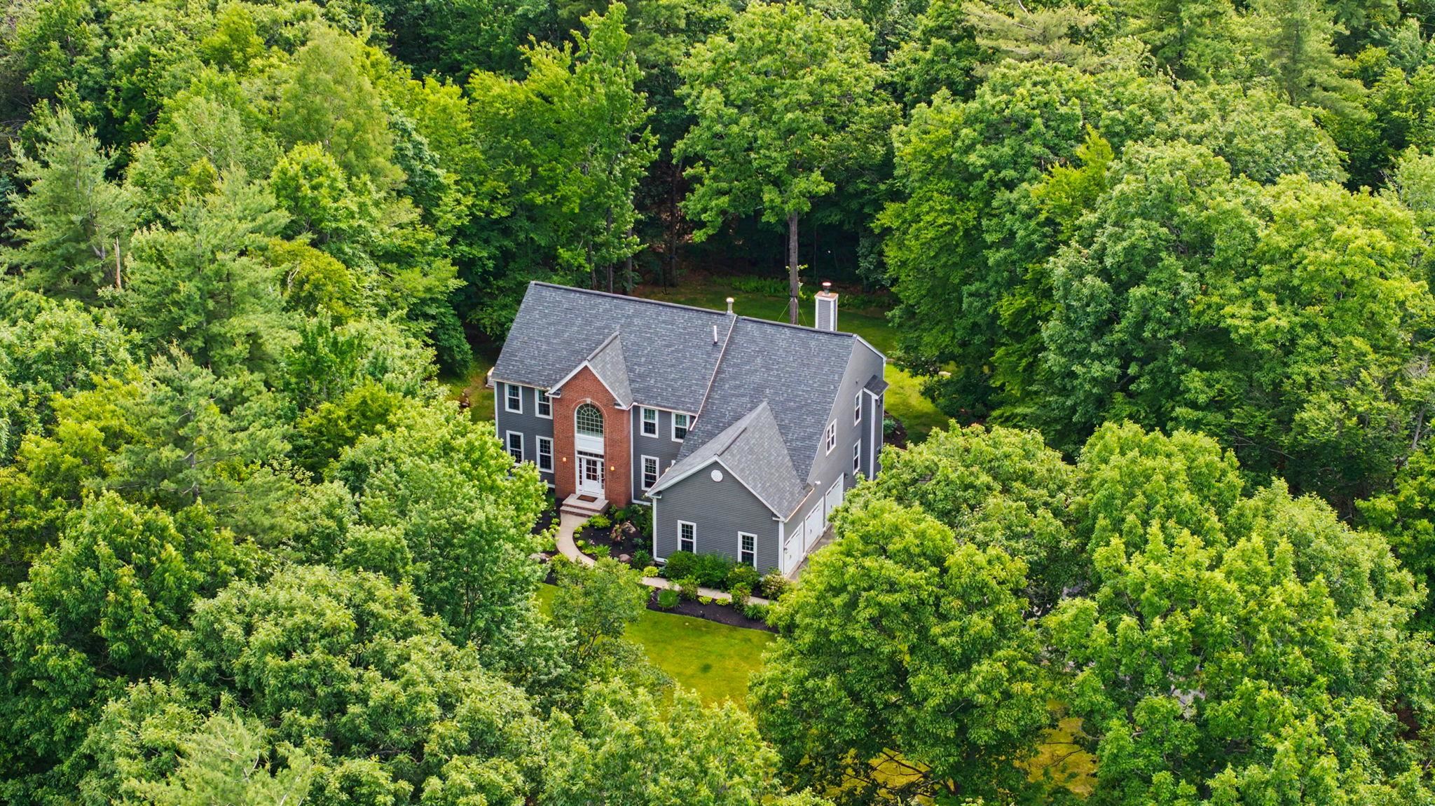 52 The Flume Dr, Amherst, NH 03031