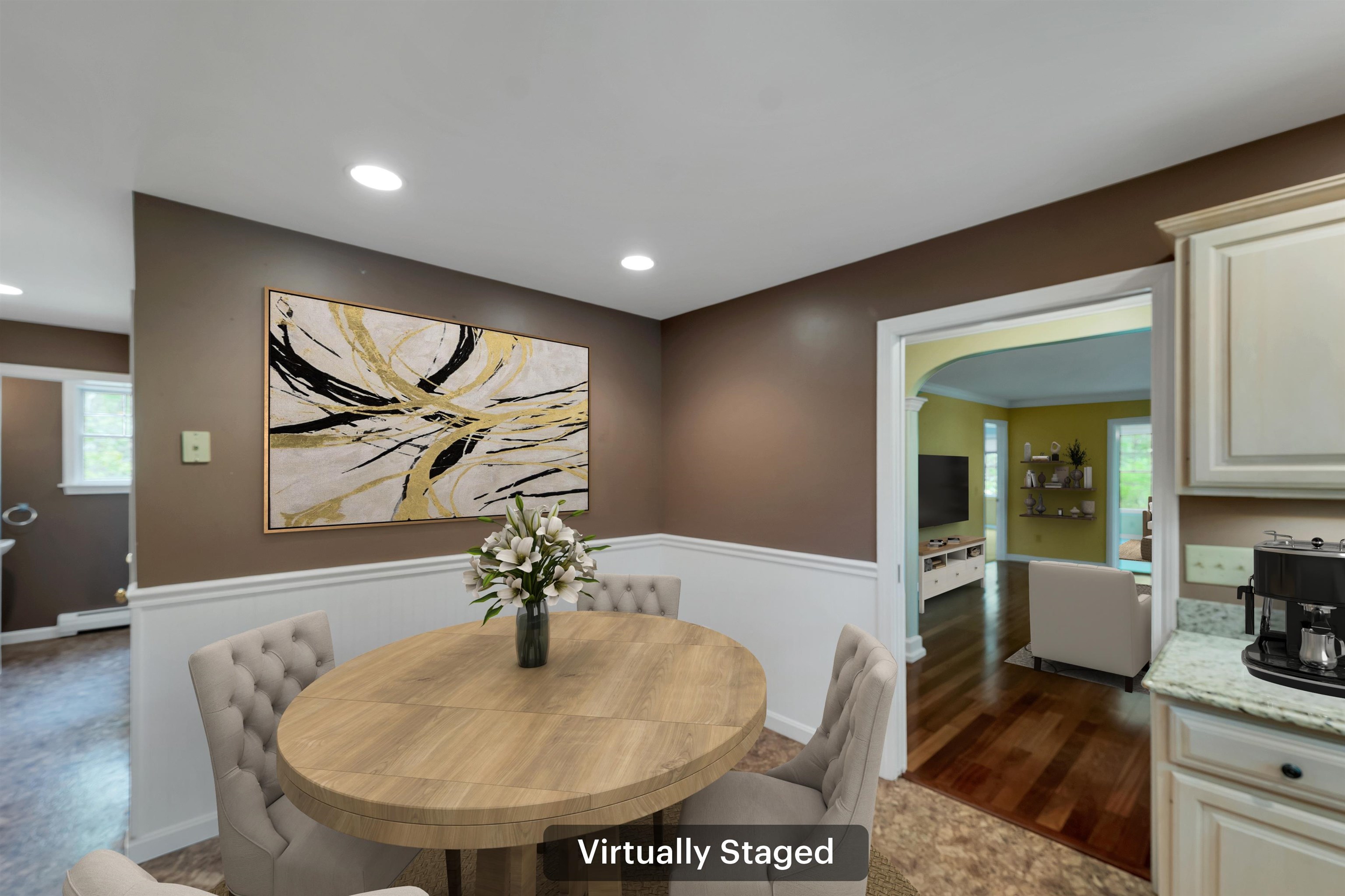 10 Shaws Ln, Dover, NH 03820