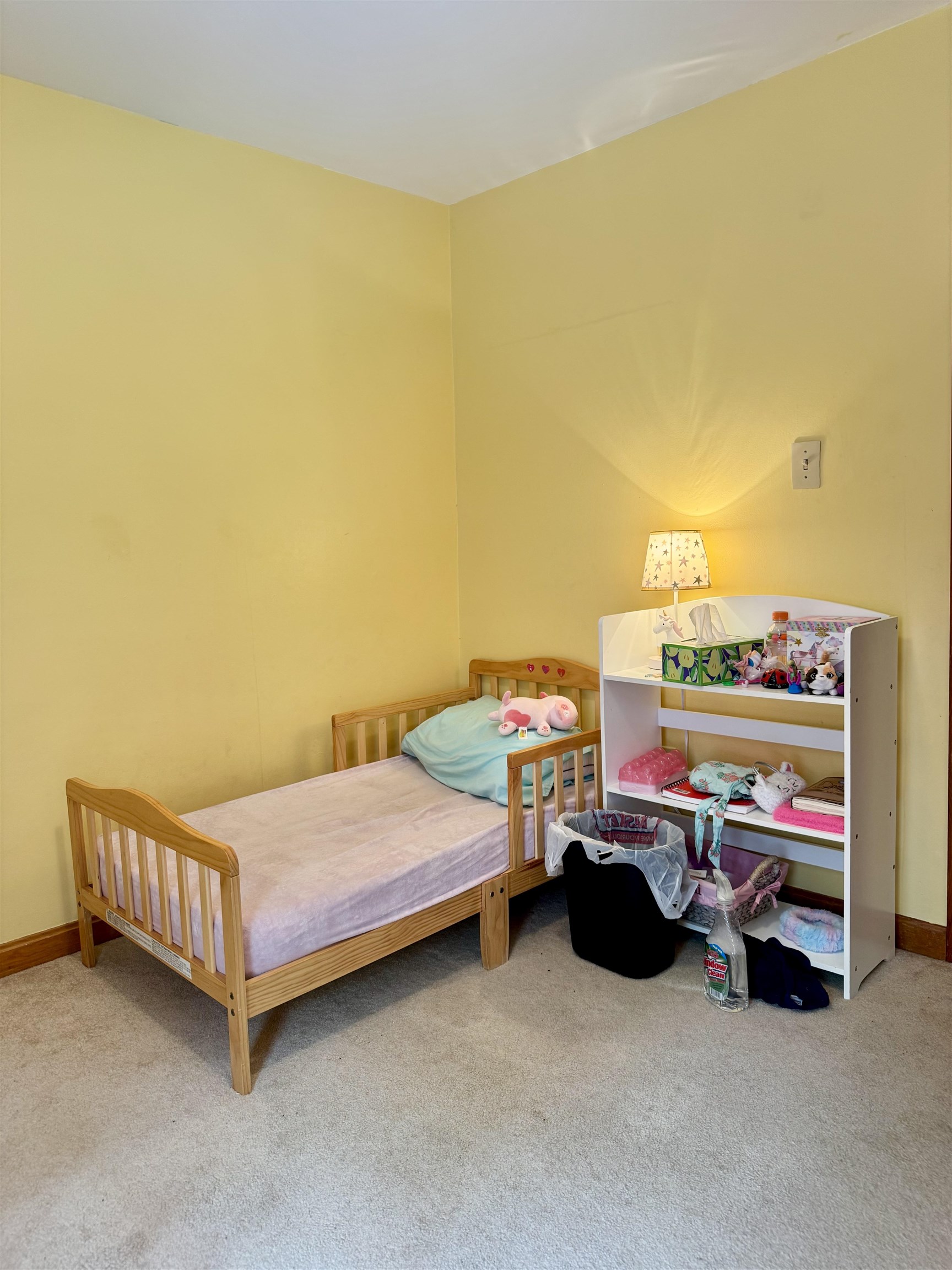 8 Grove St, Jaffrey, NH 03452