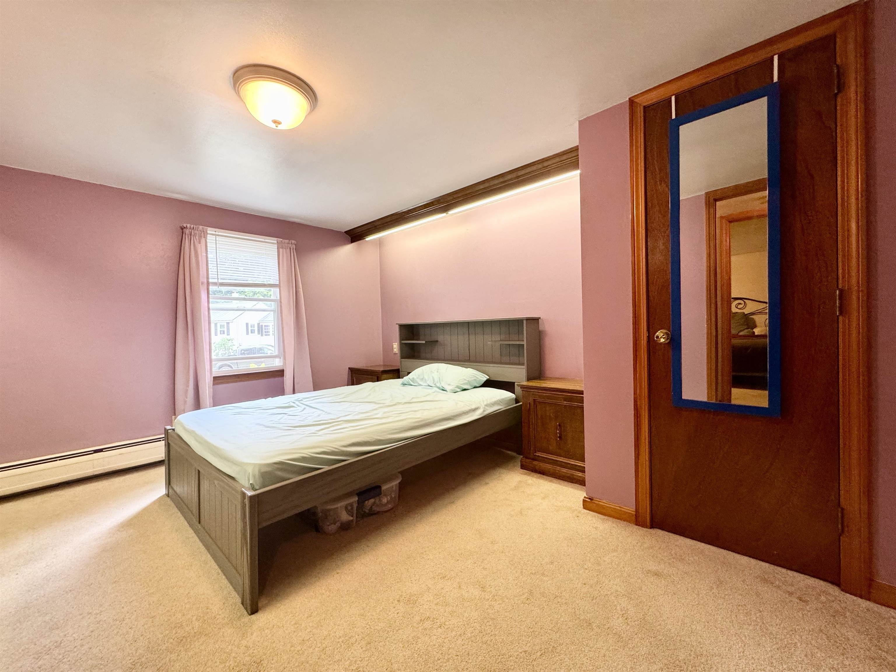 8 Grove St, Jaffrey, NH 03452
