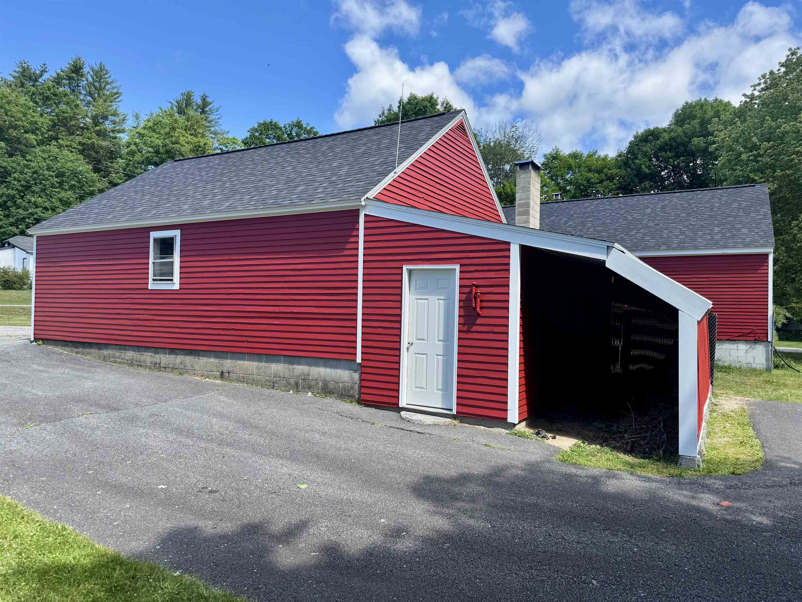 8 Grove St, Jaffrey, NH 03452