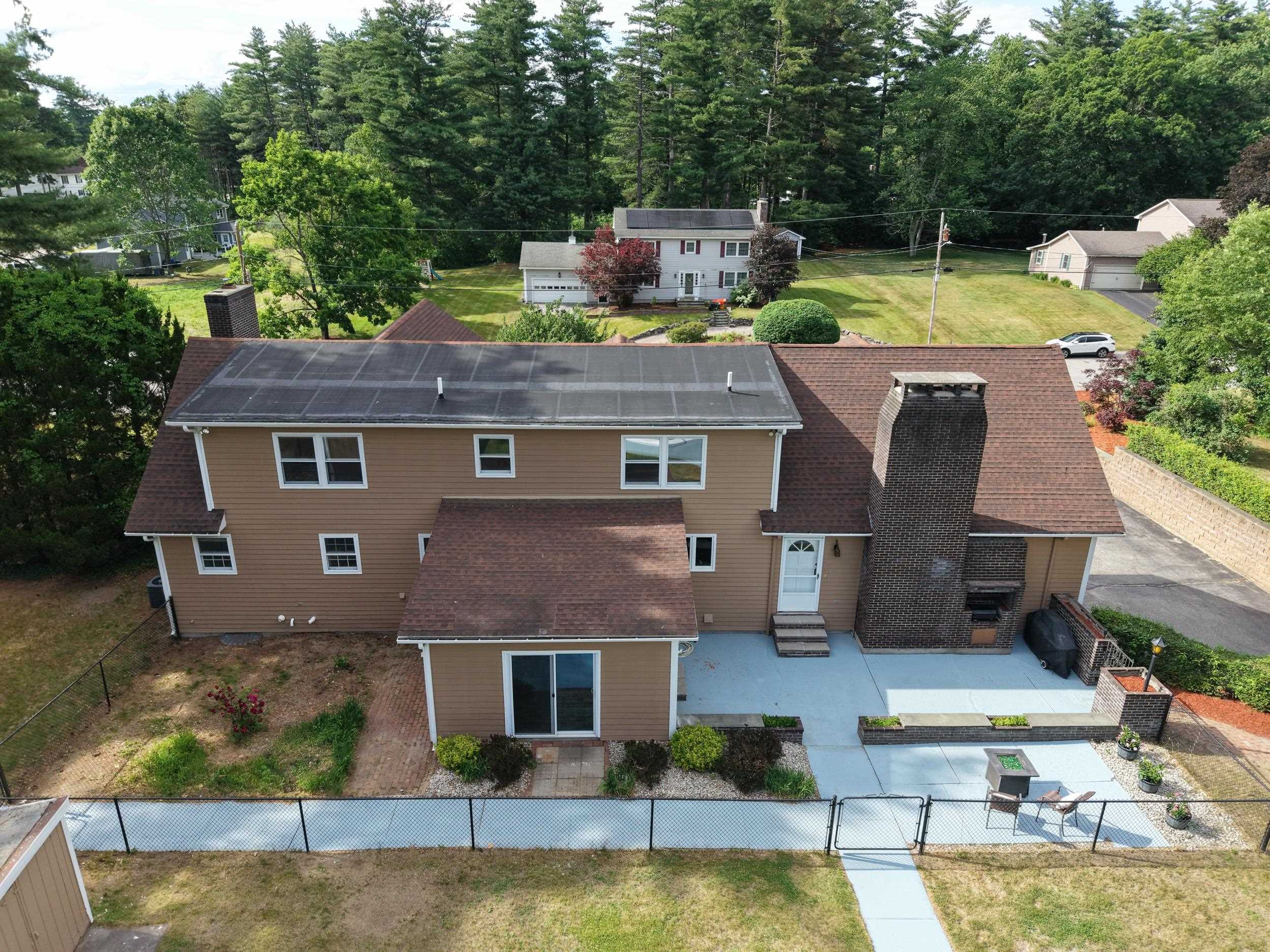 3 Mockingbird Ln, Hudson, NH 03051