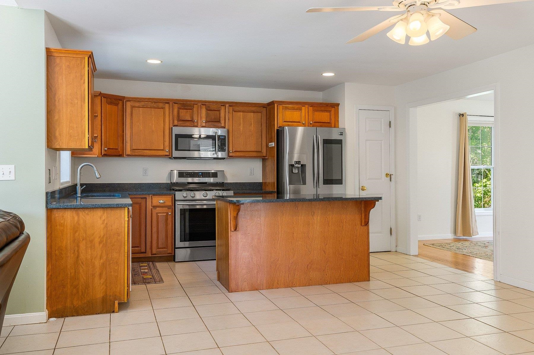 27 Susannahs Crossing, Dover, NH 03820