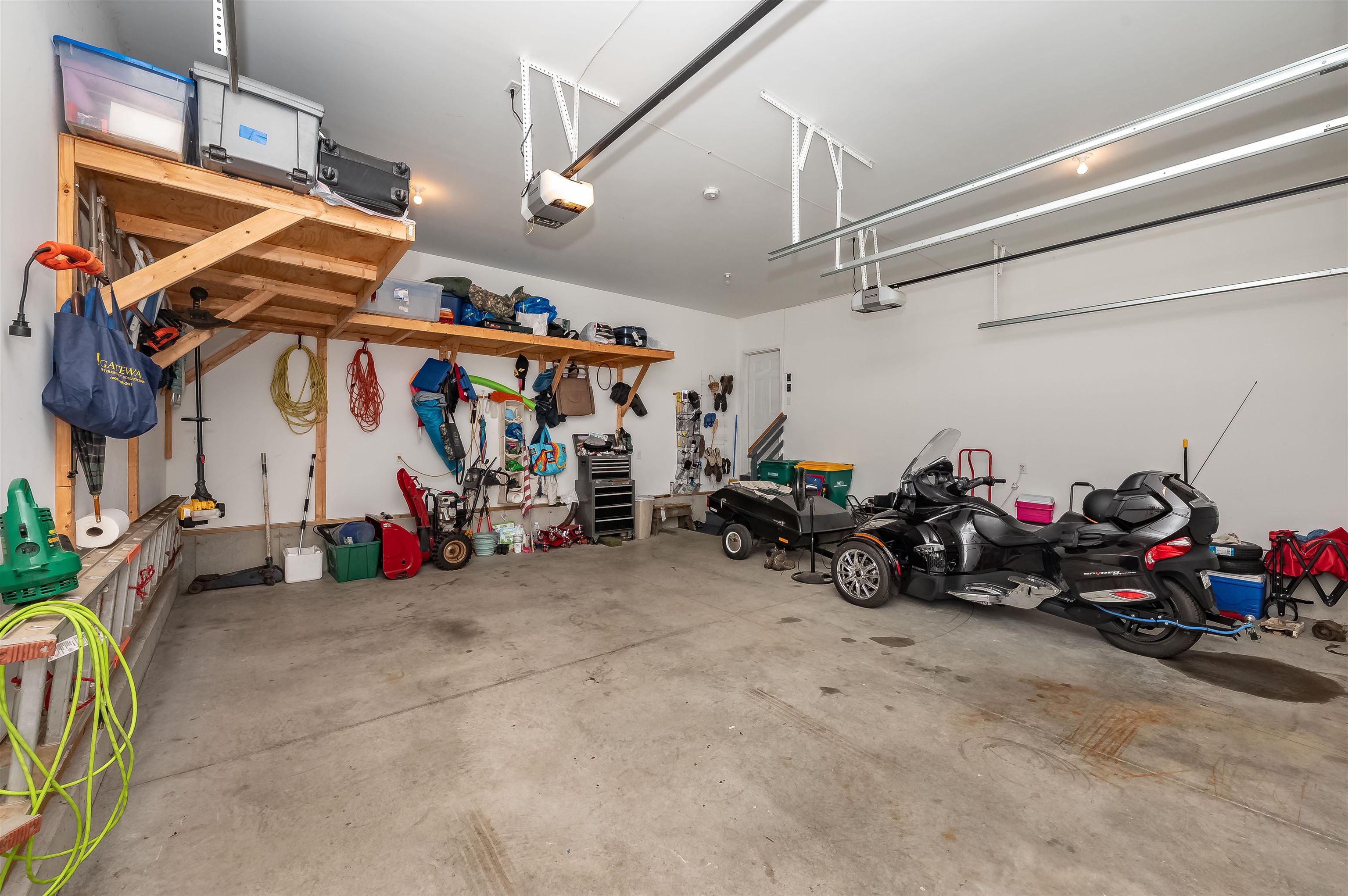 60 Anderson Ln, Rochester, NH 03867
