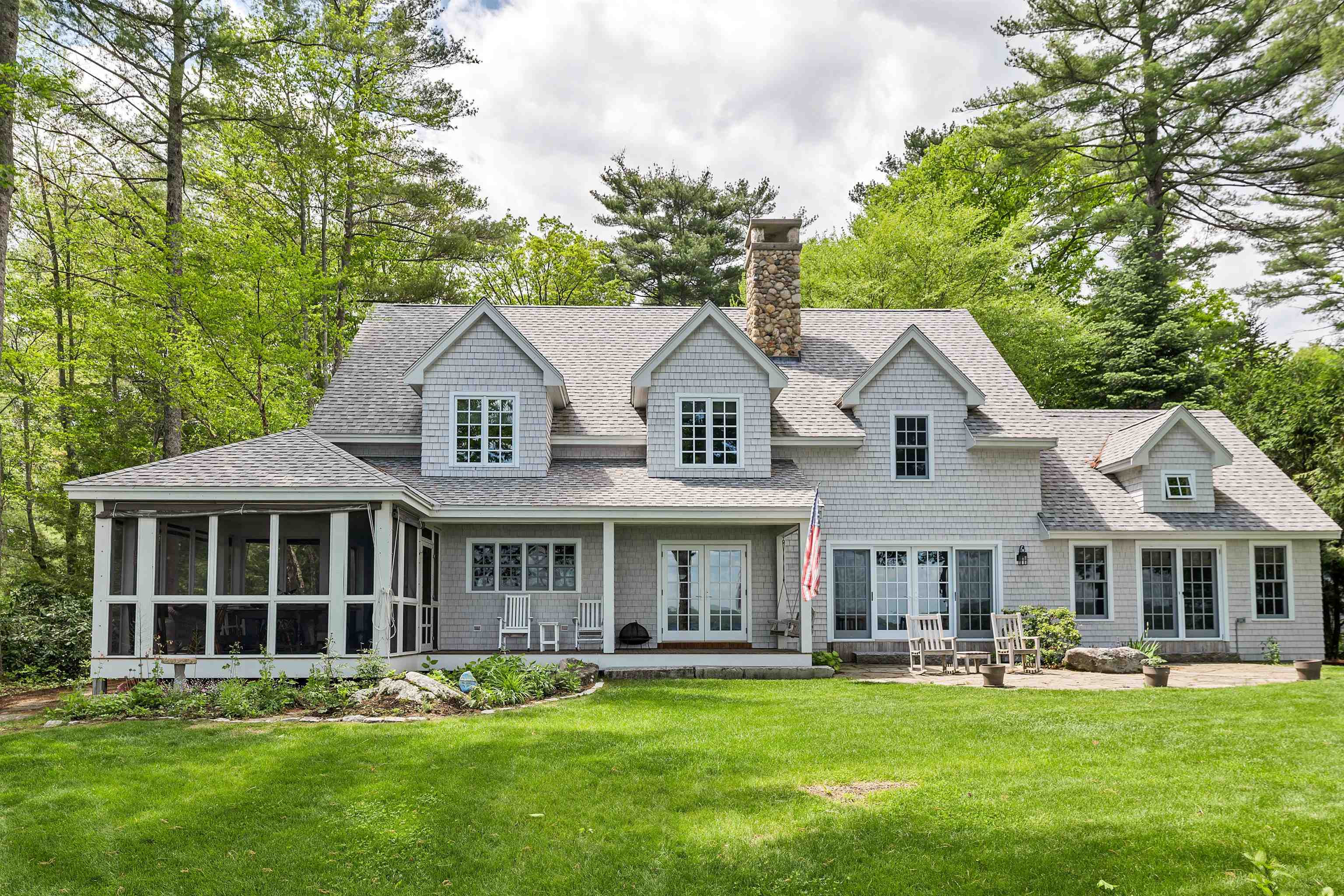 140 Holden Shore Rd, Wolfeboro, NH 03894