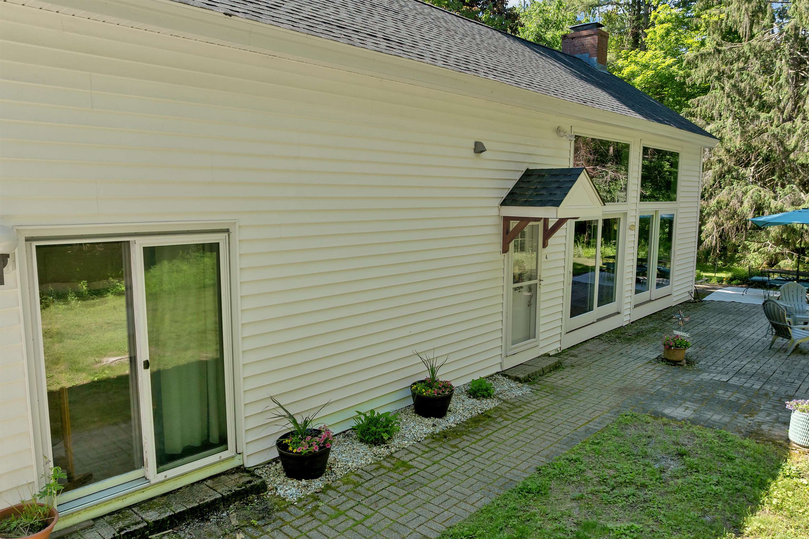 4 Farmhouse Ln, Wolfeboro, NH 03894