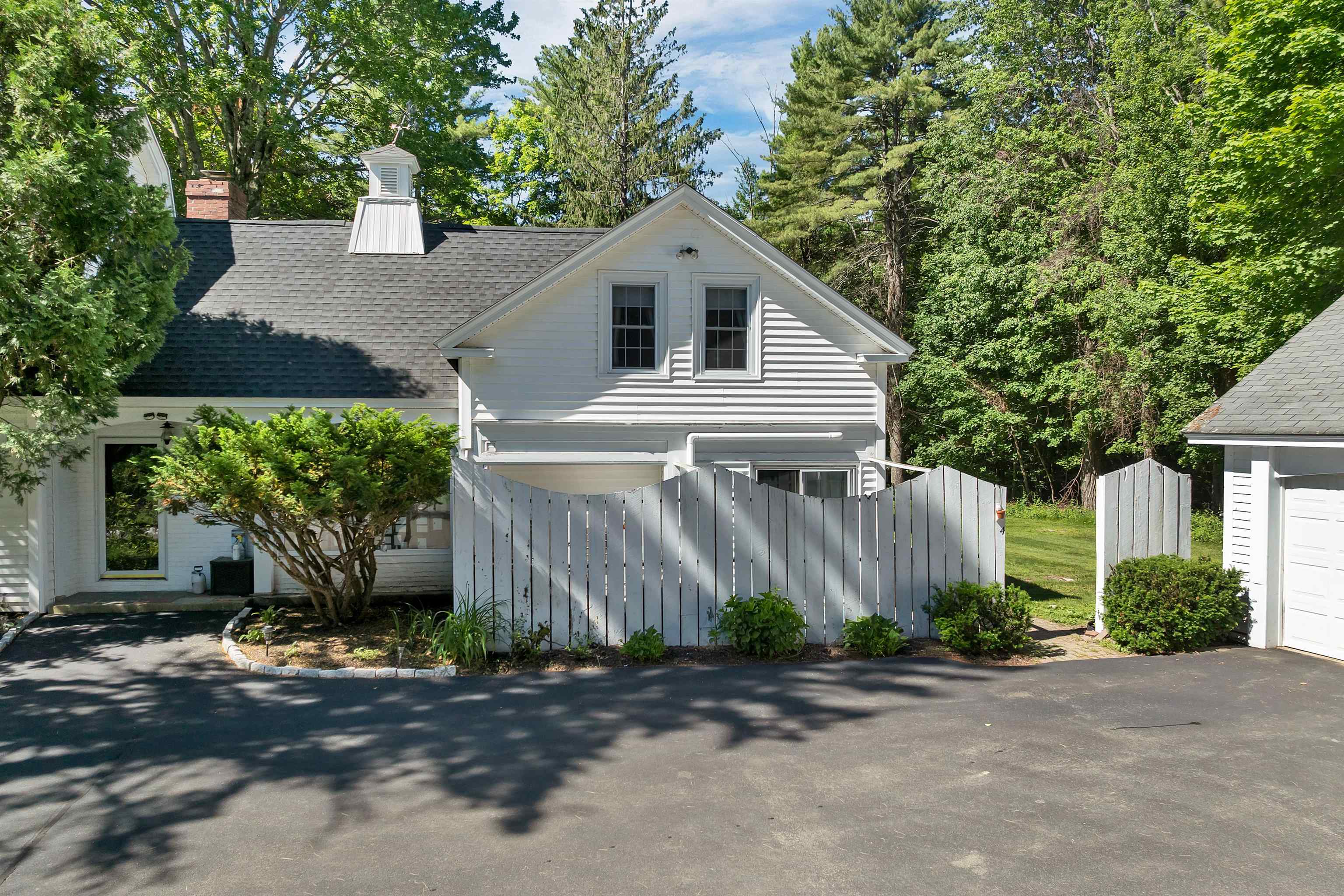 4 Farmhouse Ln, Wolfeboro, NH 03894