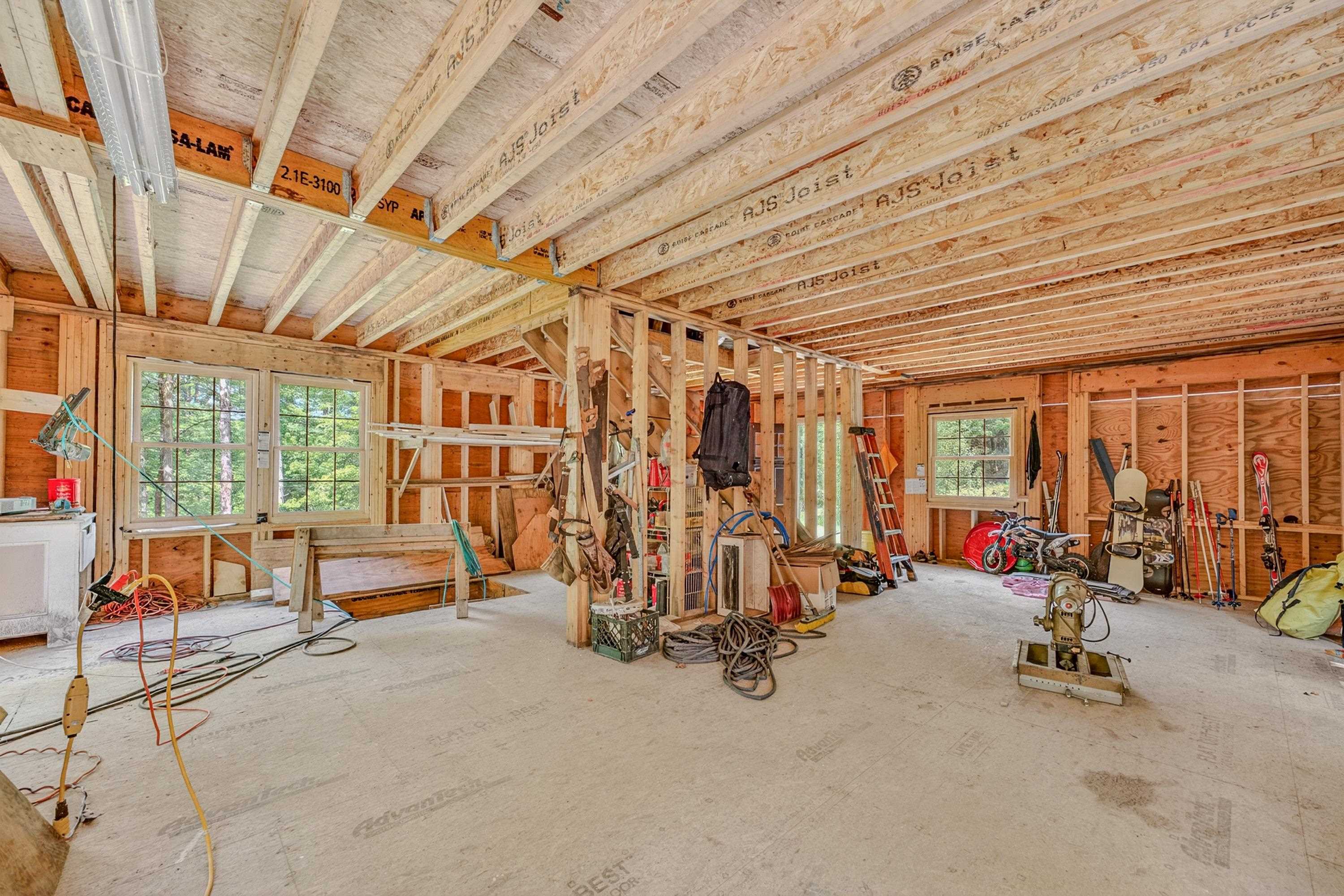 64 Beaver Pond Rd, Lyman, NH 03585